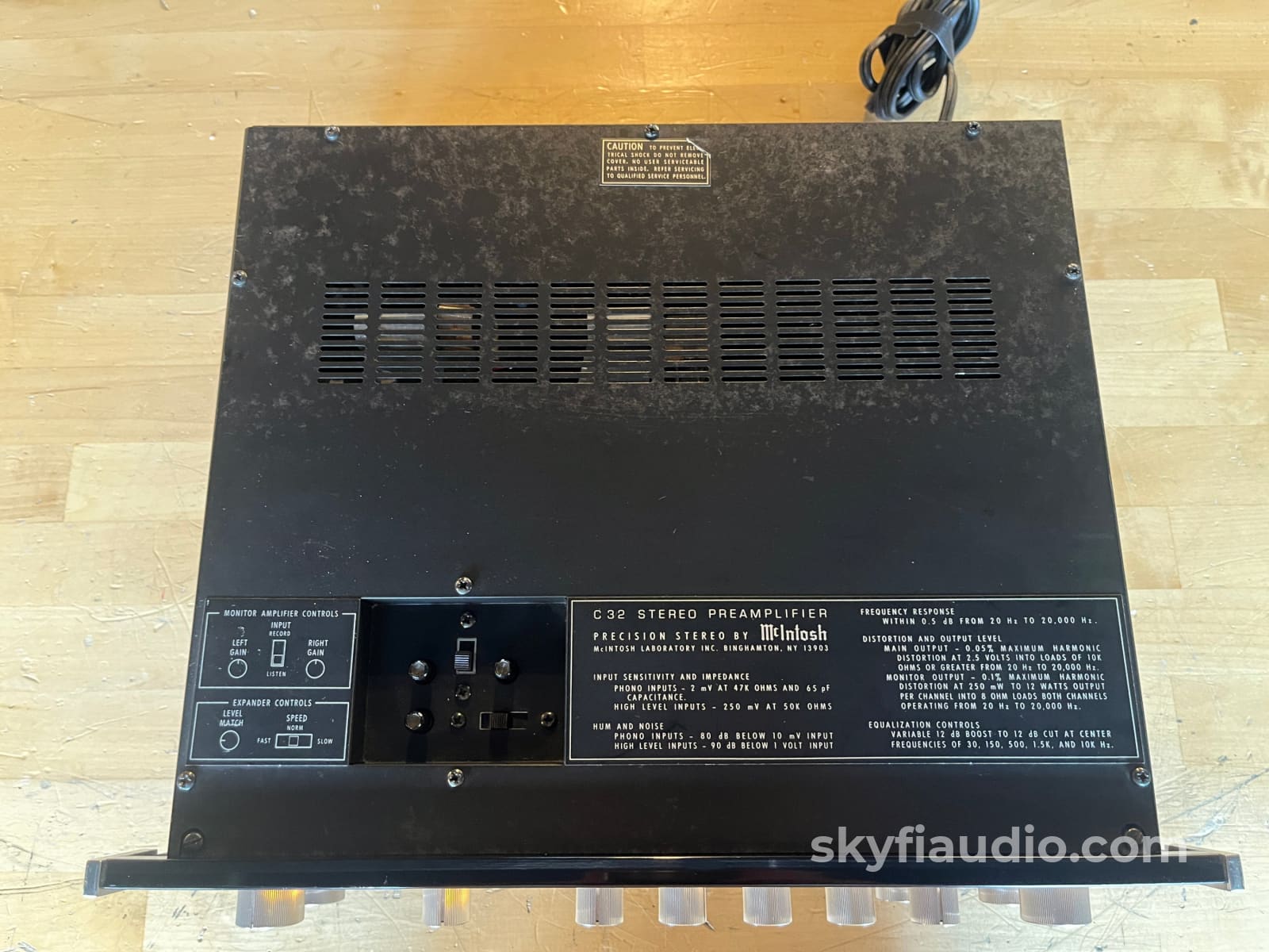 Mcintosh C32 Preamp - Skyfi Serviced Preamplifier