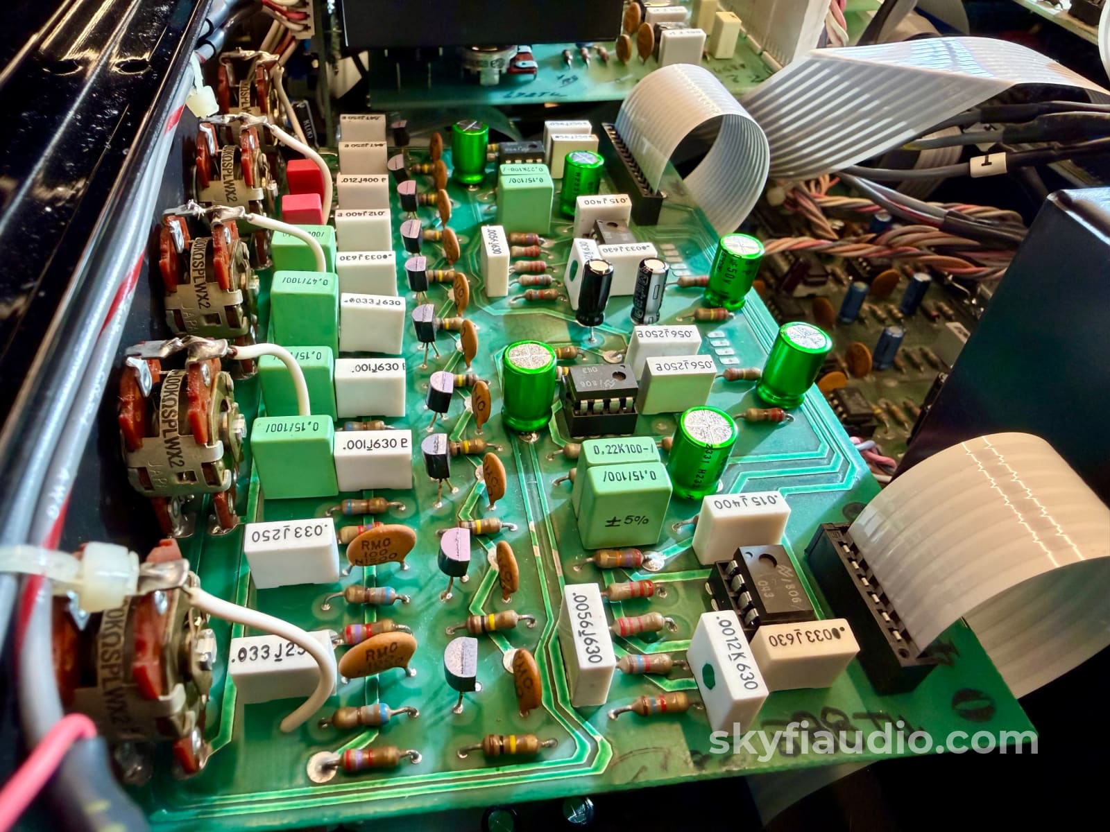 McIntosh C32 Vintage Solid State Preamplifier - SkyFi Overhauled Preamplifier