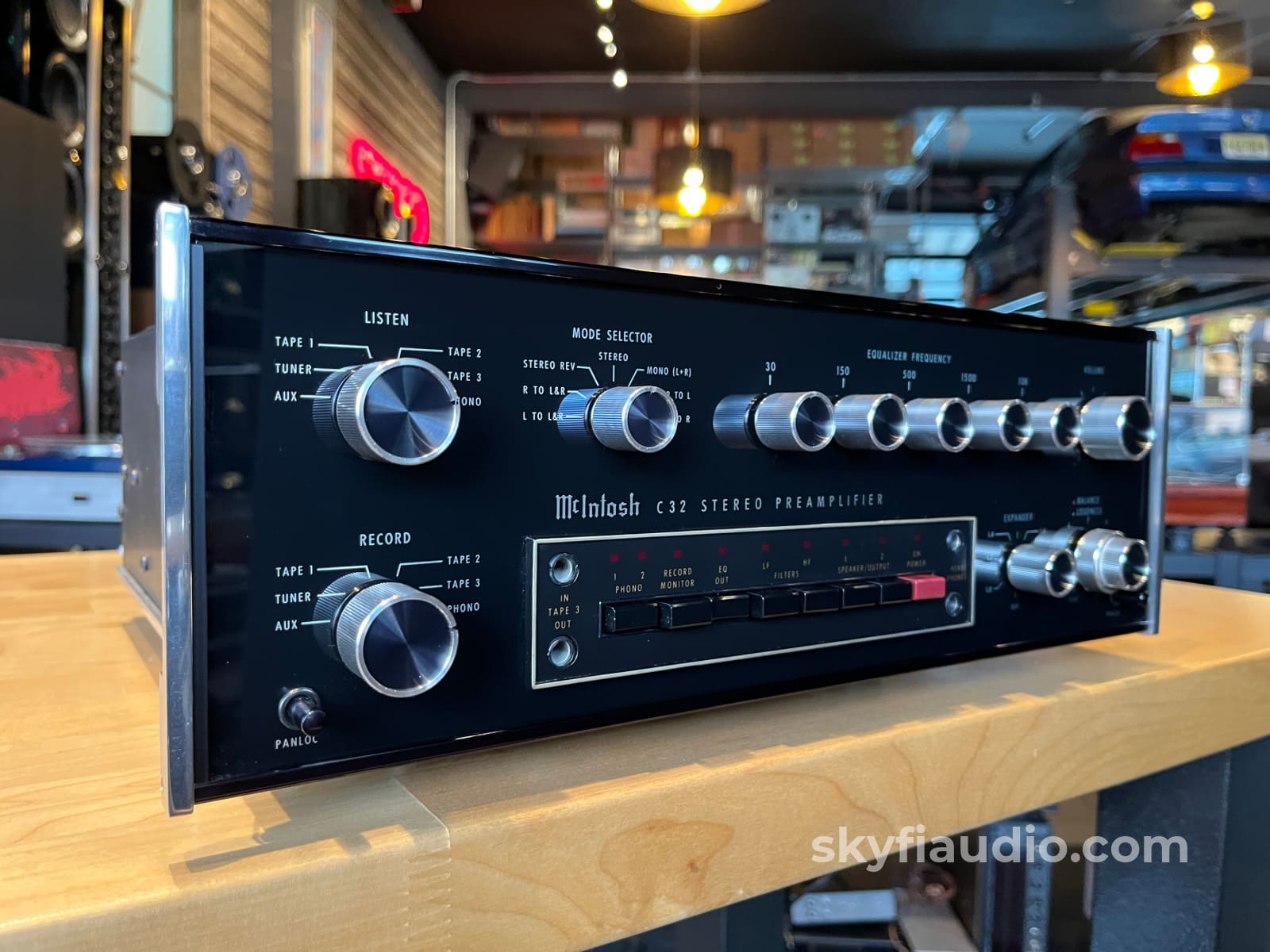 McIntosh C32 Vintage Solid State Preamplifier - SkyFi Overhauled Preamplifier