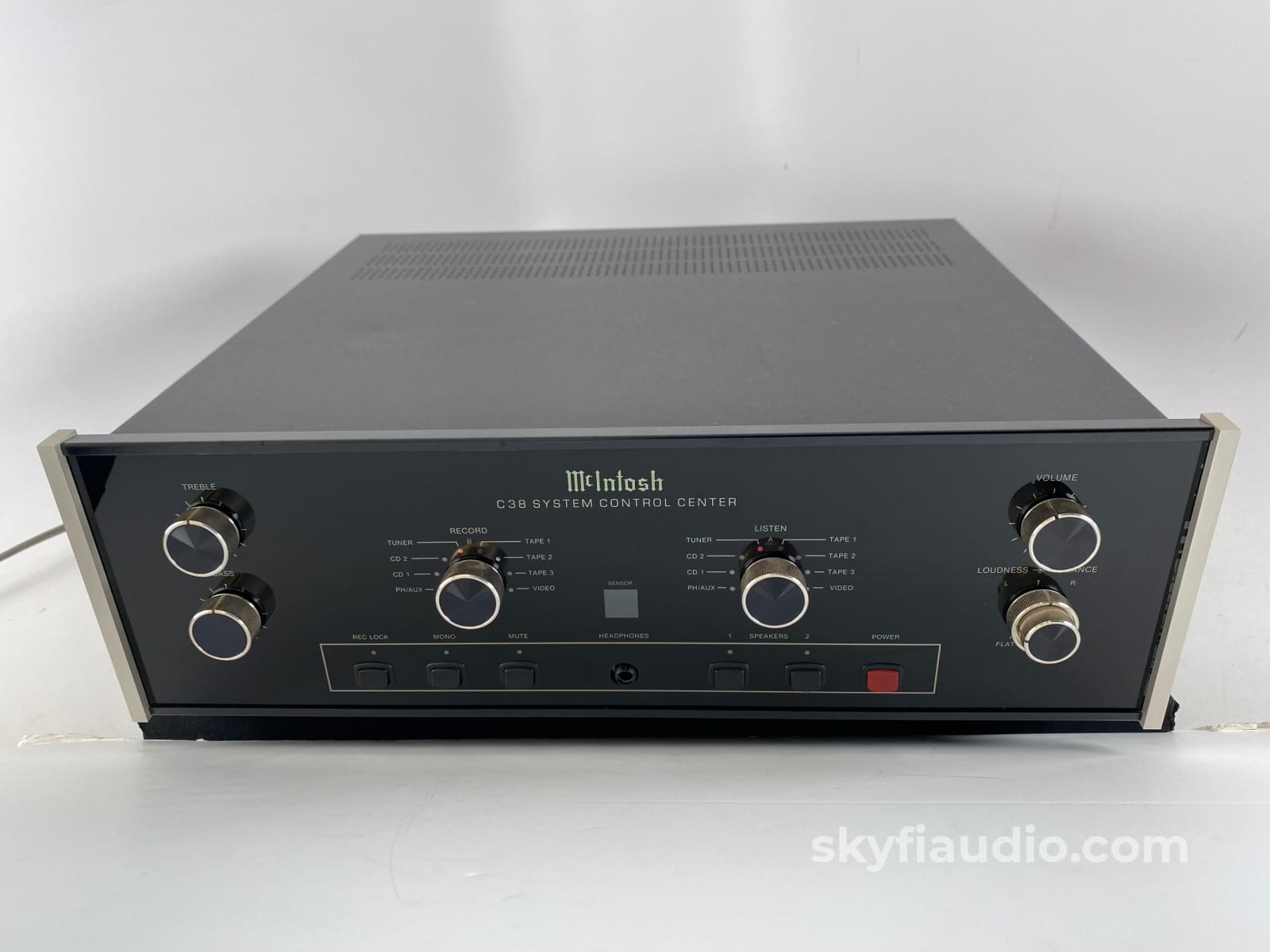 Mcintosh C38 Preamplifier Full Featured Including Phono Stage And Balanced Outputs
