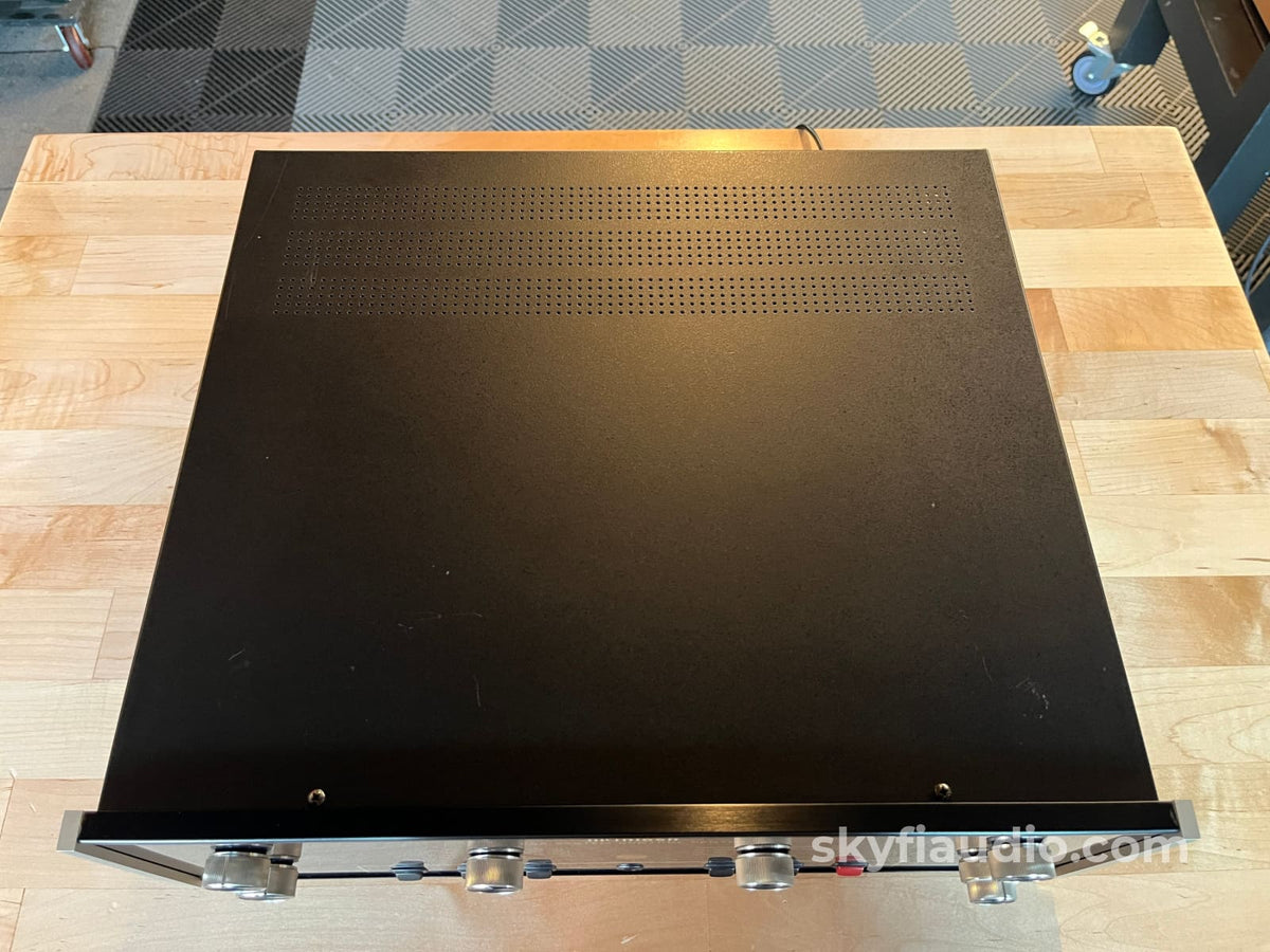 McIntosh C38 Solid State Analog Preamplifier - Preamplifier