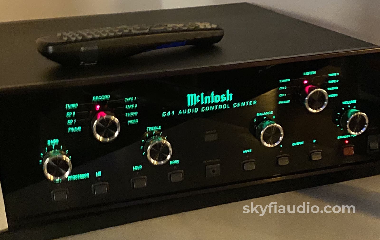 Mcintosh C41 All Analog Preamp With Phono Input And Remote Preamplifier