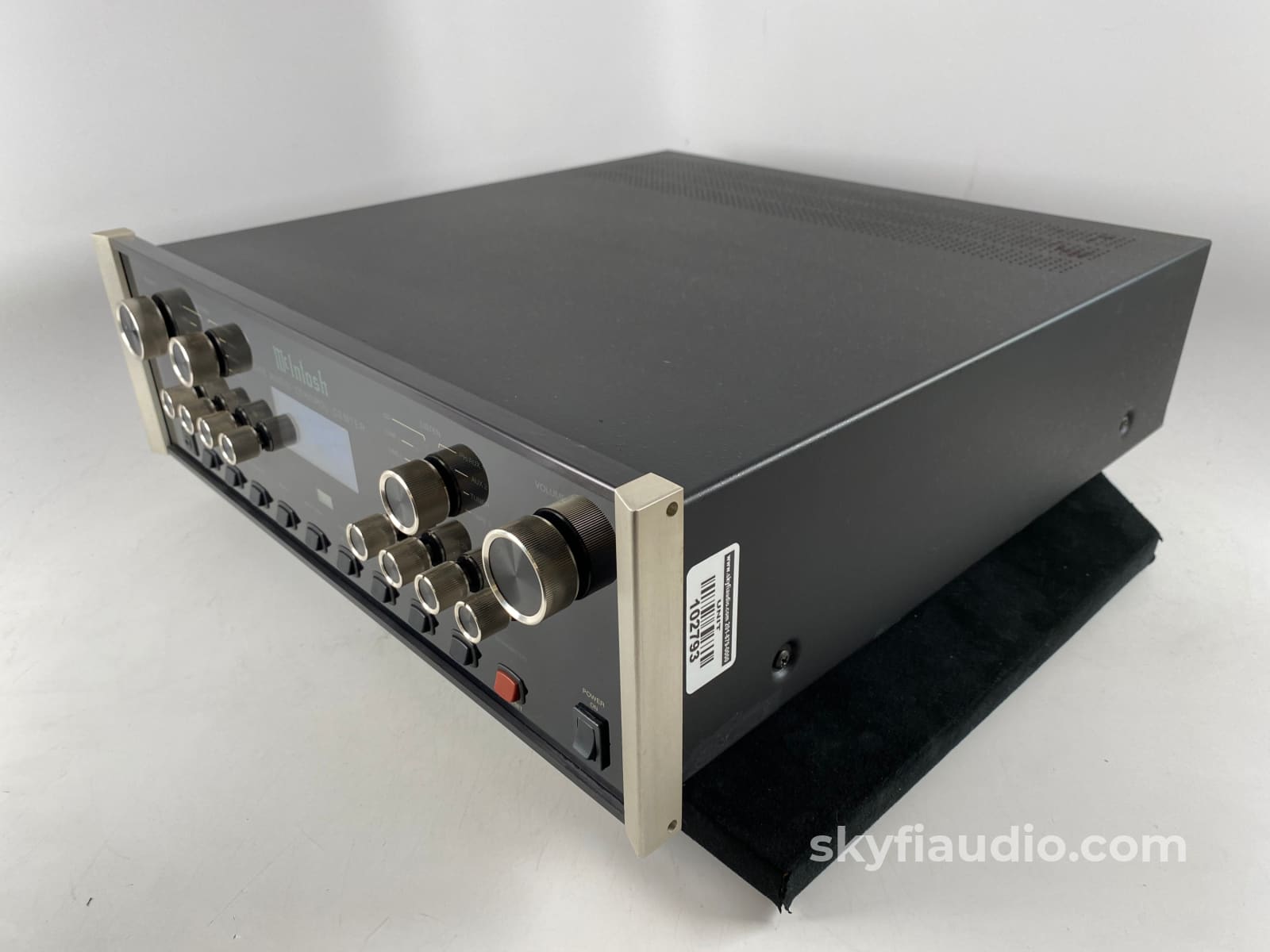 Mcintosh C42 Analog Preamplifier With Exclusive 8-Band Equalizer And Phono