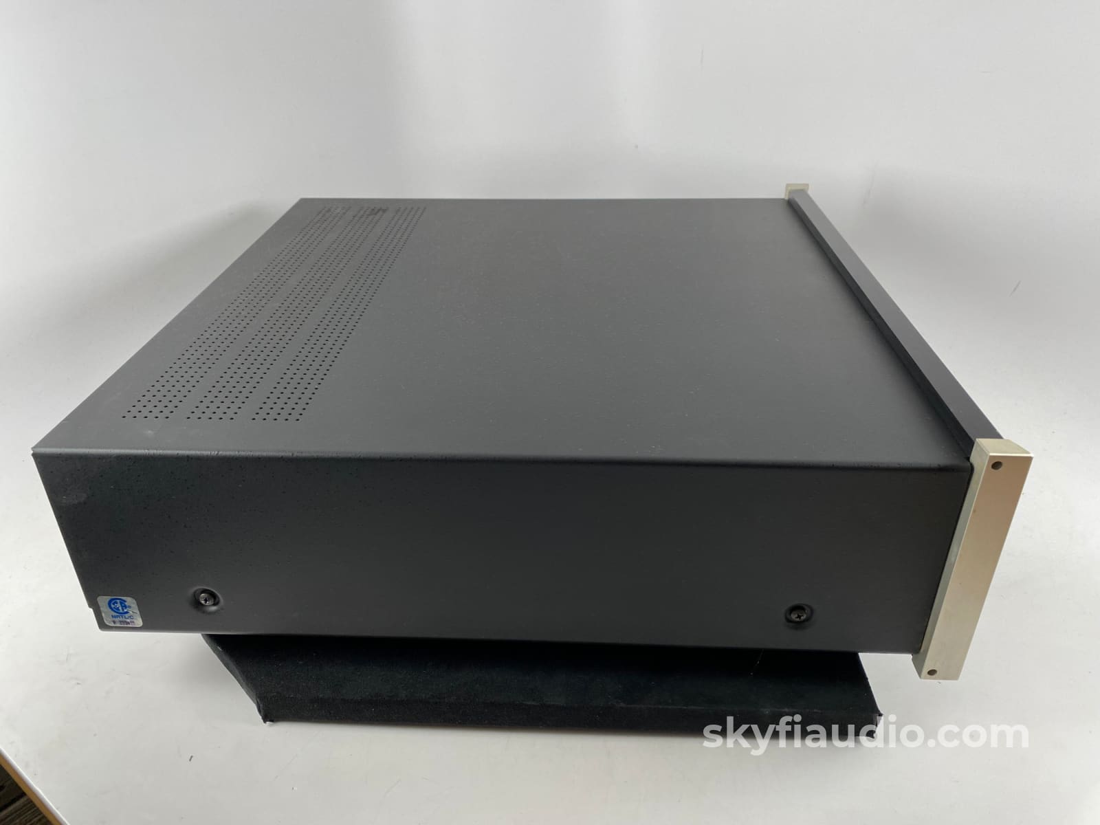 McIntosh C42 Analog Preamplifier With Exclusive 8-Band Equalizer and P