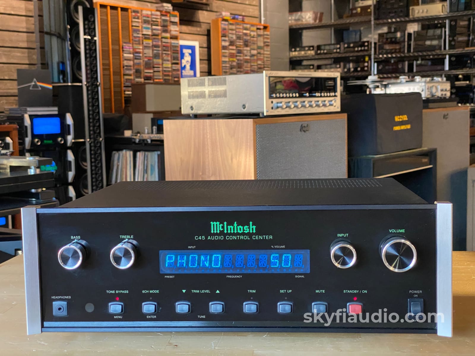 Mcintosh C45 Preamp - All Analogue With Phone Input Fiber Optic Lighting Preamplifier