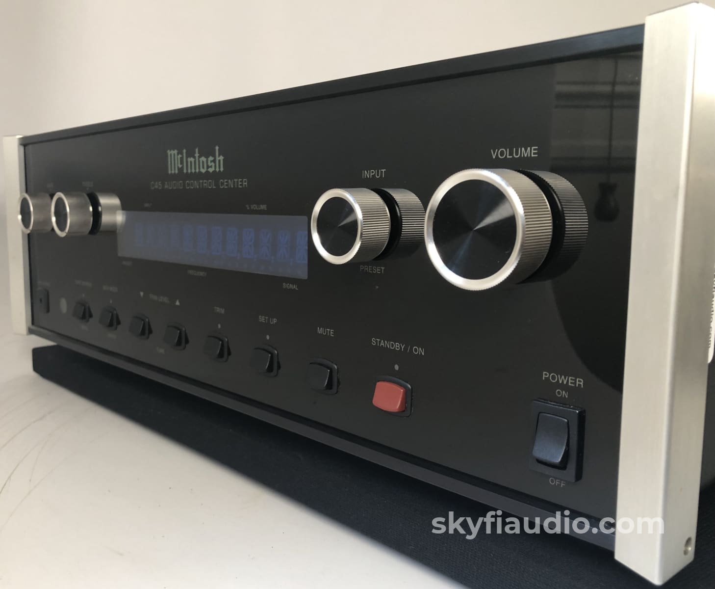 Mcintosh C45 Preamp - All Analog With Phono Input Preamplifier