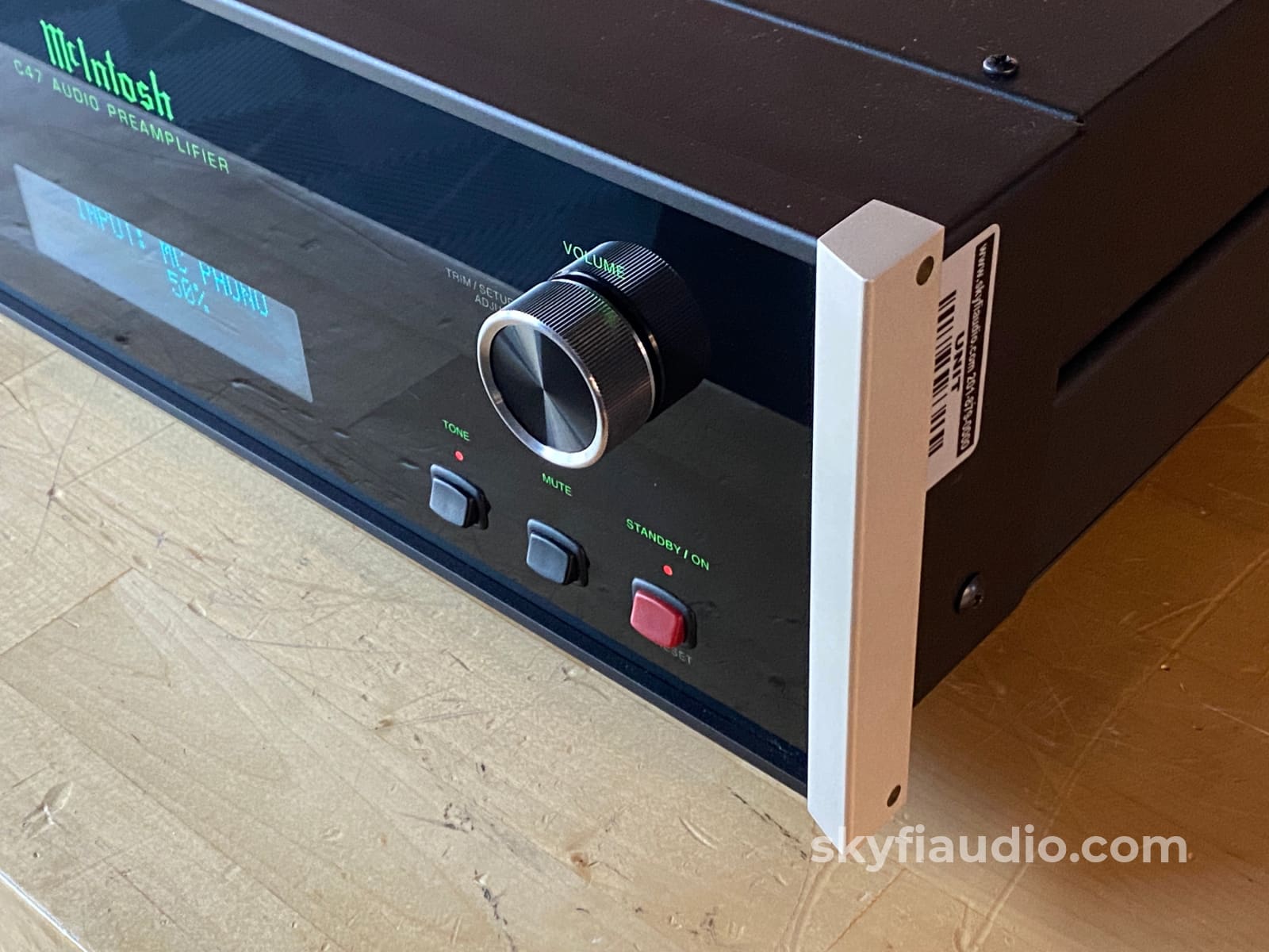 Mcintosh C47 Solid State Preamp With Built-In Dac (Hi-Res Dsd/Dxd) Preamplifier