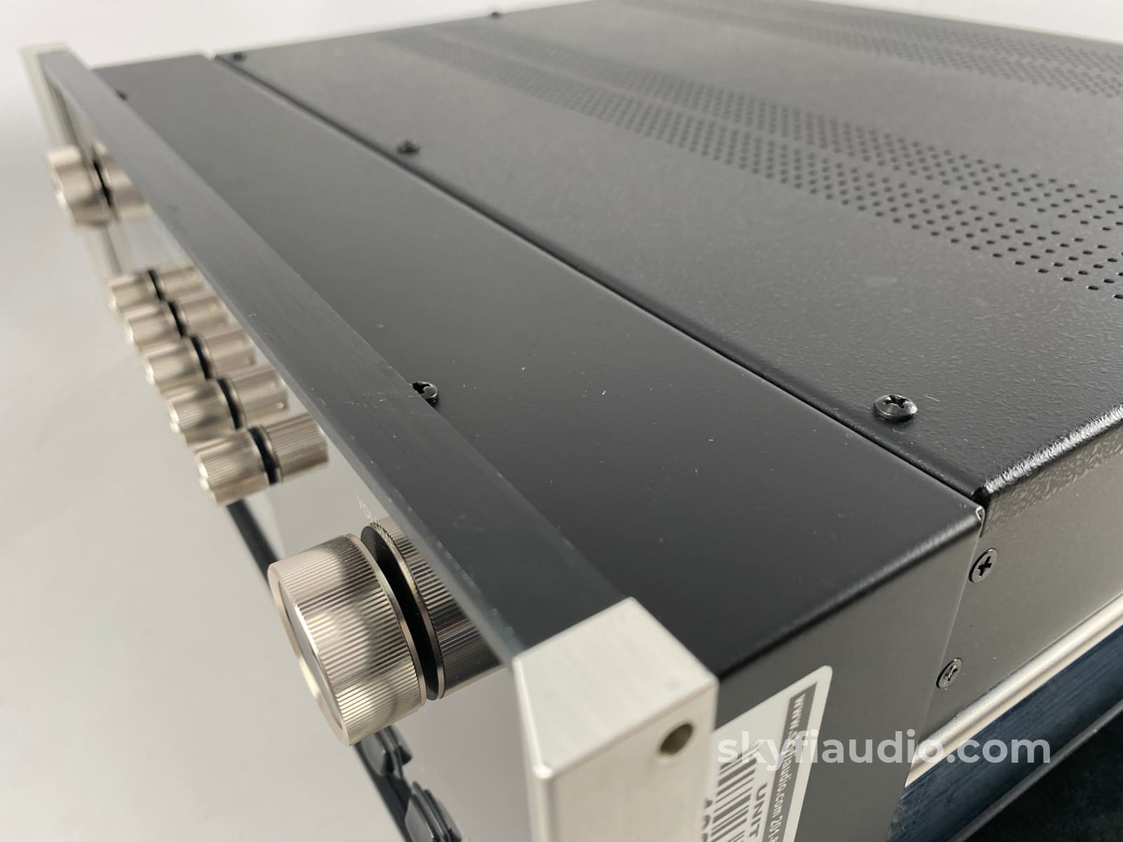 Mcintosh C48 Preamplifier With Built In Dac