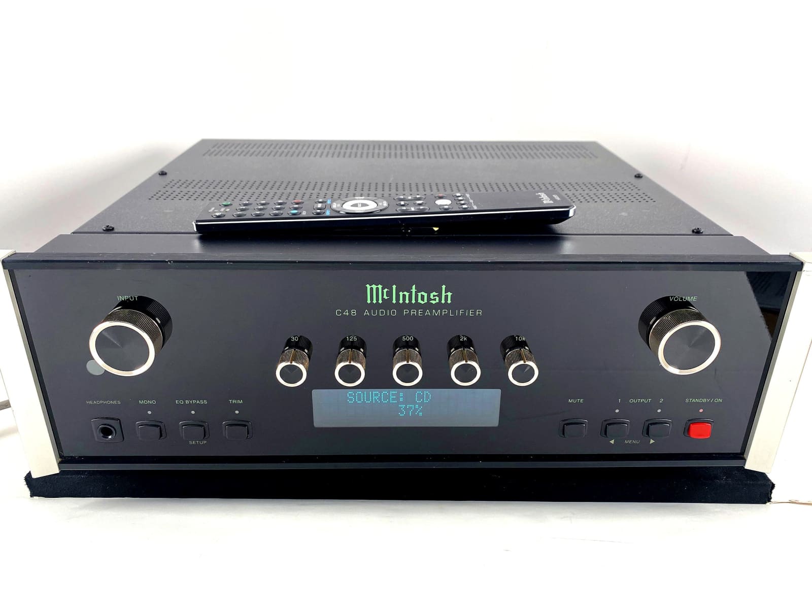 Mcintosh C48 Preamplifier With Built In Dac