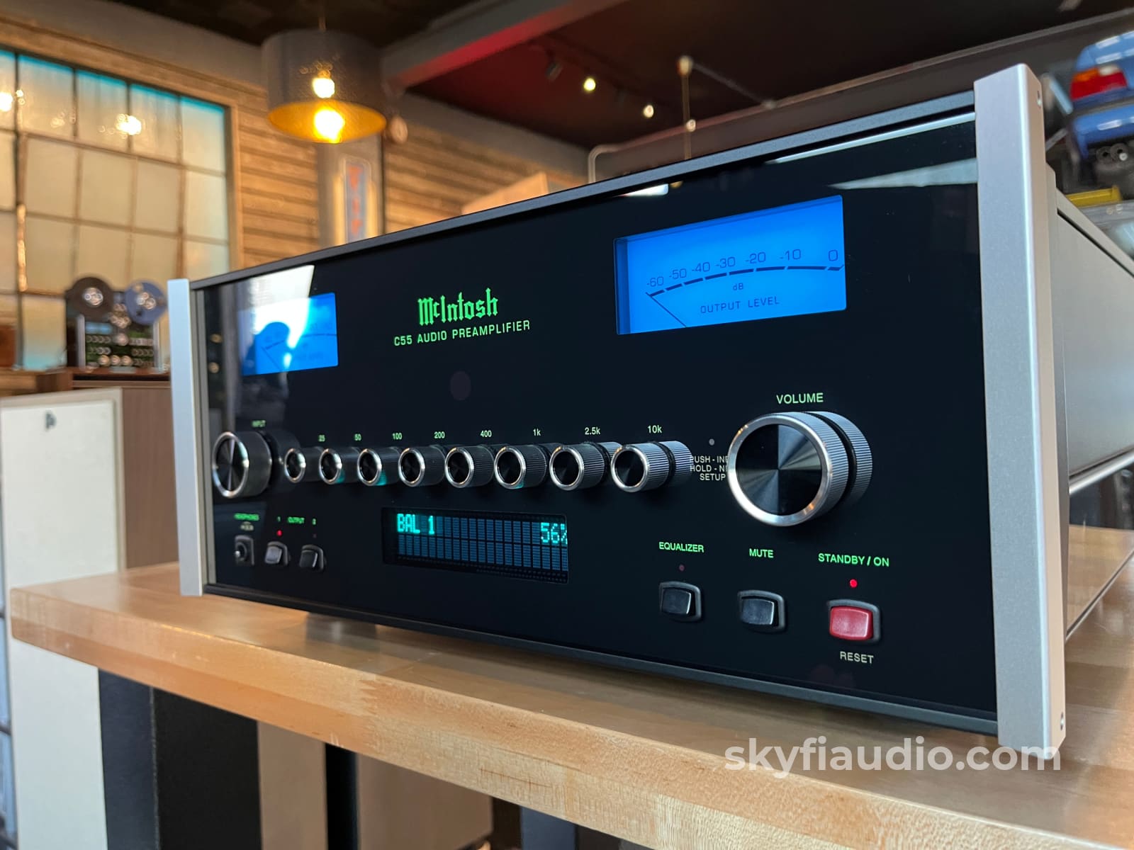 McIntosh C55 Solid State Preamplifier - Pre-loved CD + Digital