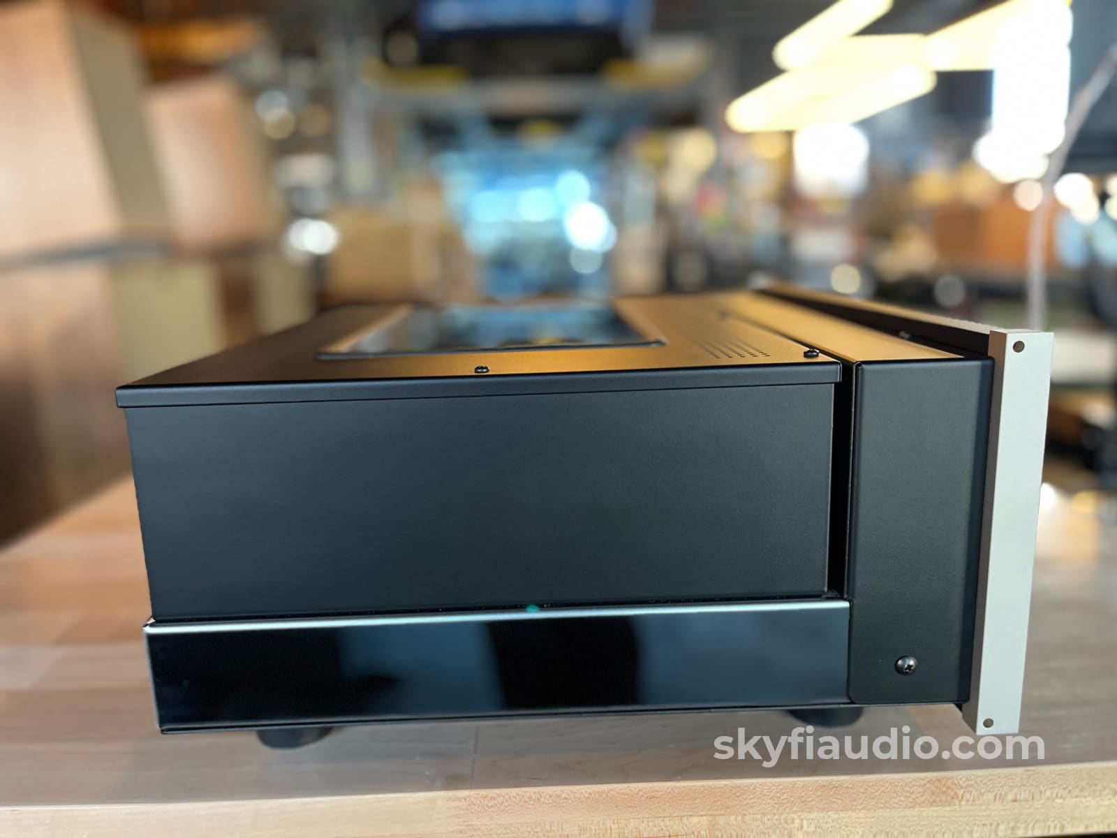 McIntosh C55 Solid State Preamplifier - Pre Loved Preamplifier