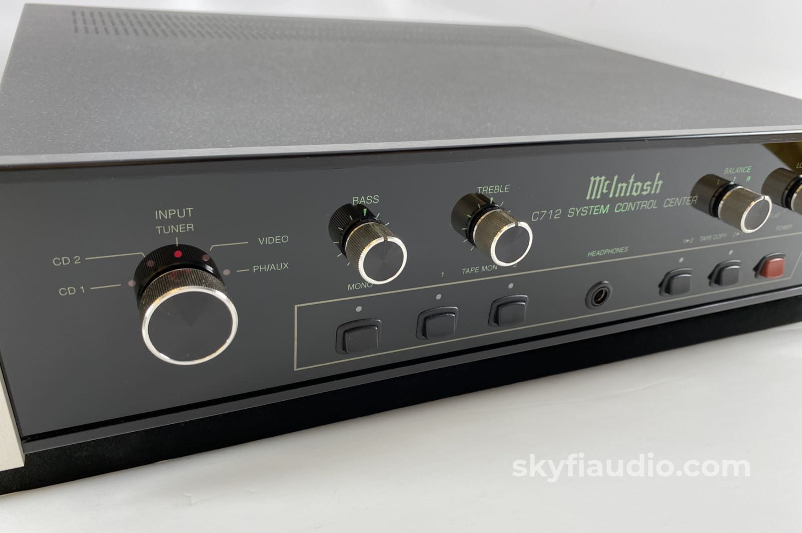 Mcintosh C712 Preamplifier With Original Remote And Phono Input
