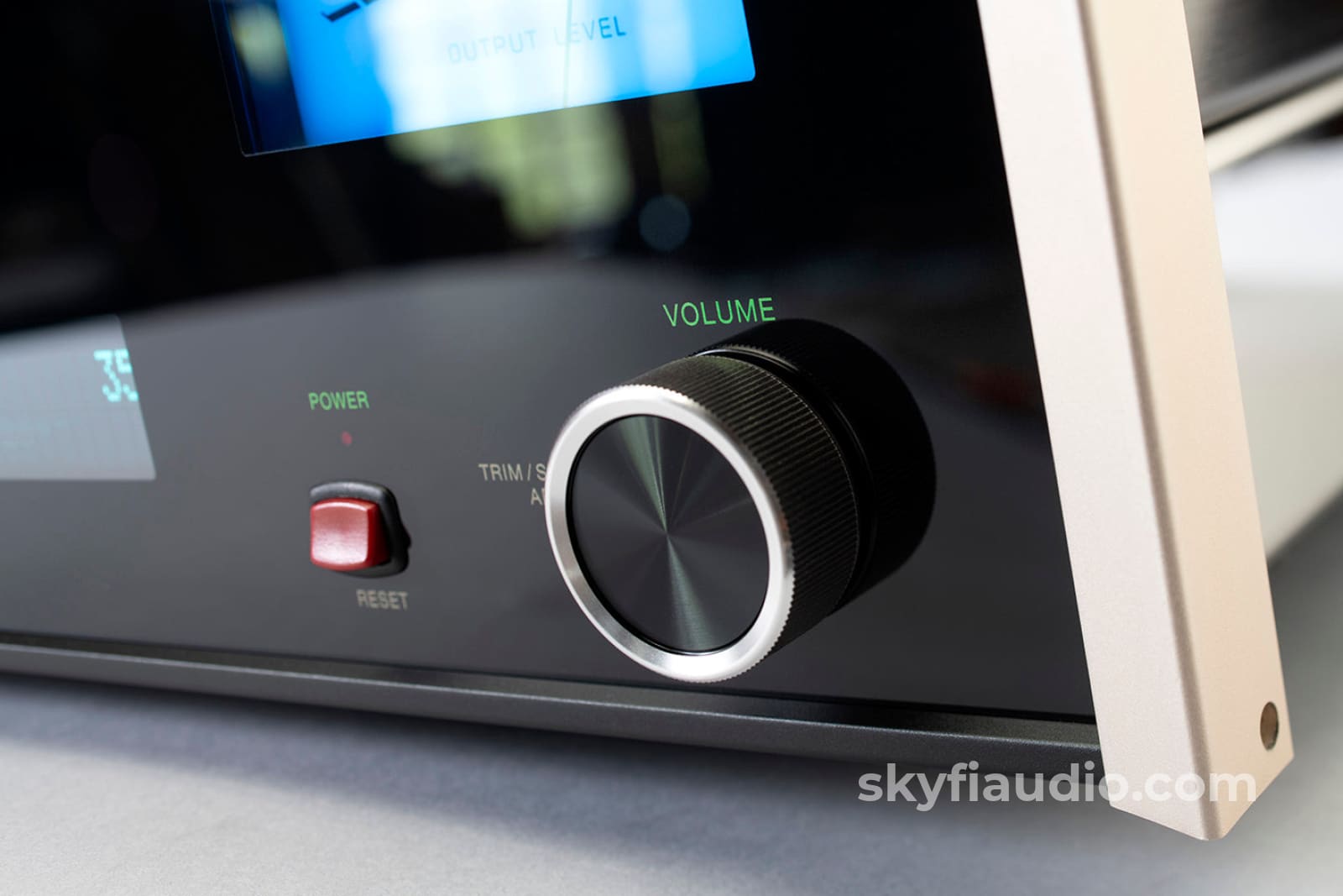 McIntosh CS7500 Streaming Preamplifier - New - Preamplifier