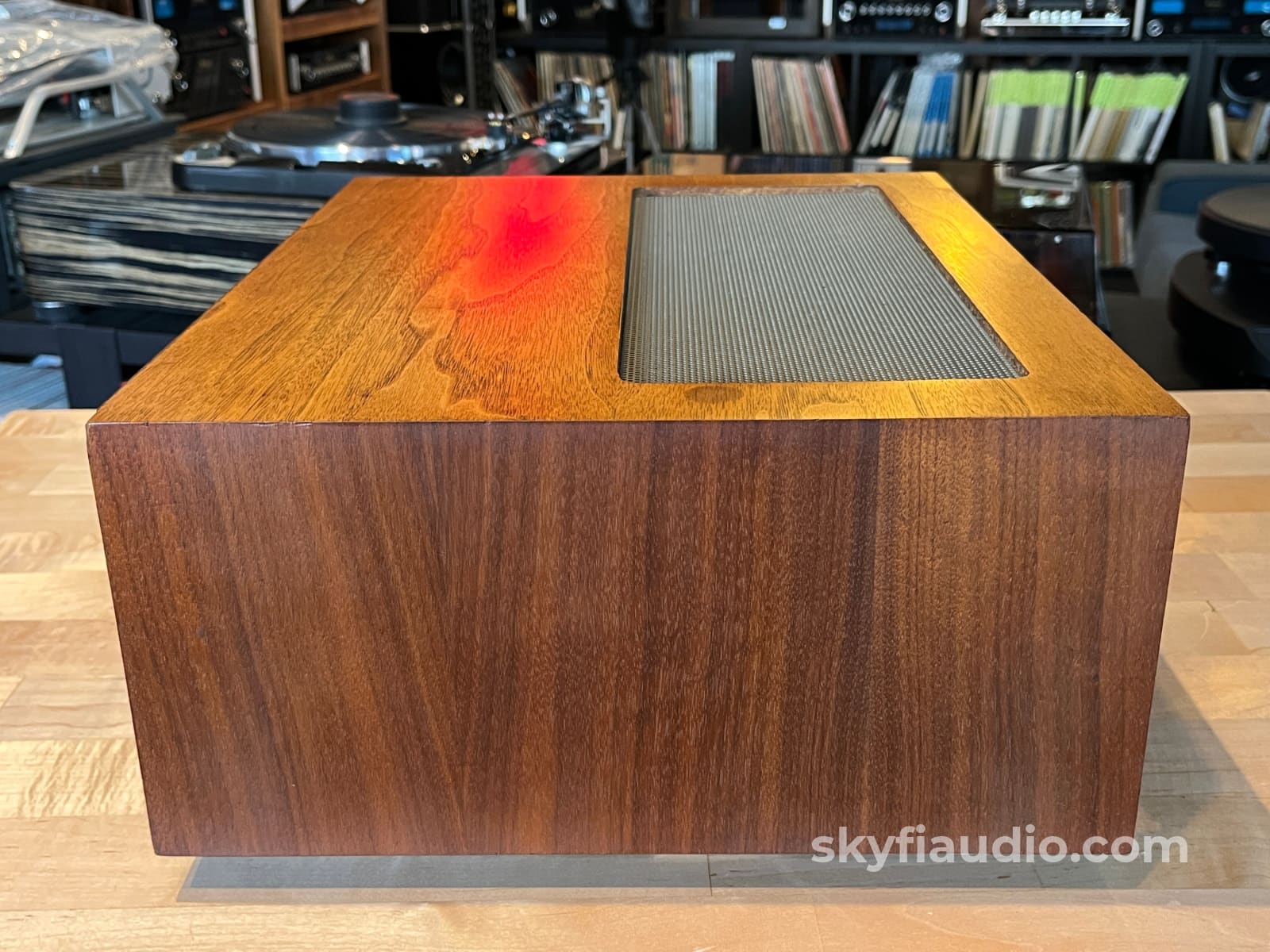 McIntosh L12 Slant Foot Cabinet 10’’ 12’’ Adjustable Panlocs - Accessory