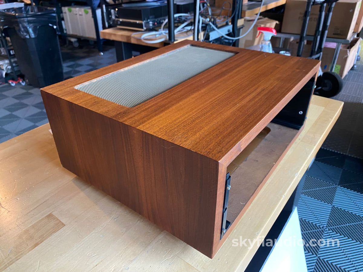 Mcintosh L12 Wood Cabinet - Slant Feet W/ 10 Or 12 Adjustable Panlocs Accessory