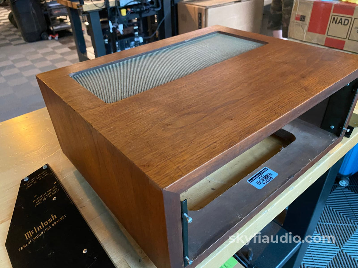 Mcintosh L12 Wood Cabinet With Slant Feet & 10 / 12 Adjustable Panlocs Accessory