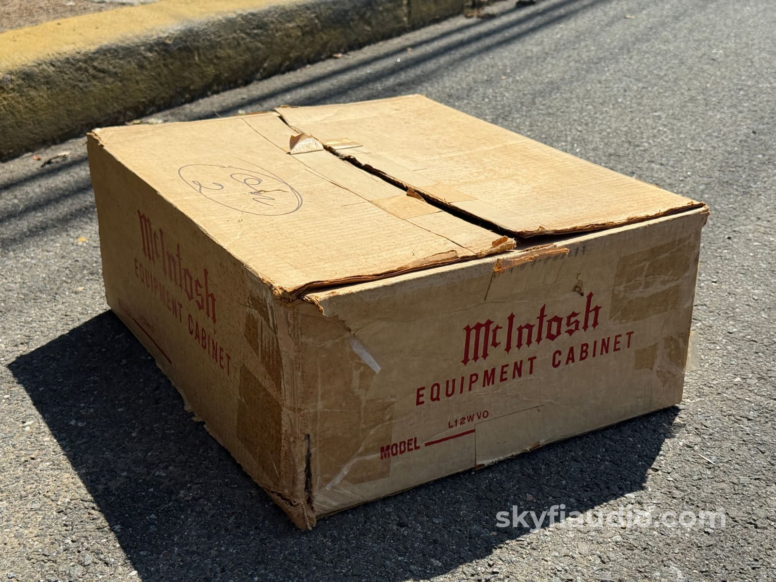 McIntosh L12 Wood Veneer Cabinet - Slant Feet w/ 10’’ or 12’’ Adjustable Panlocs - Super Clean W/Box Accessory