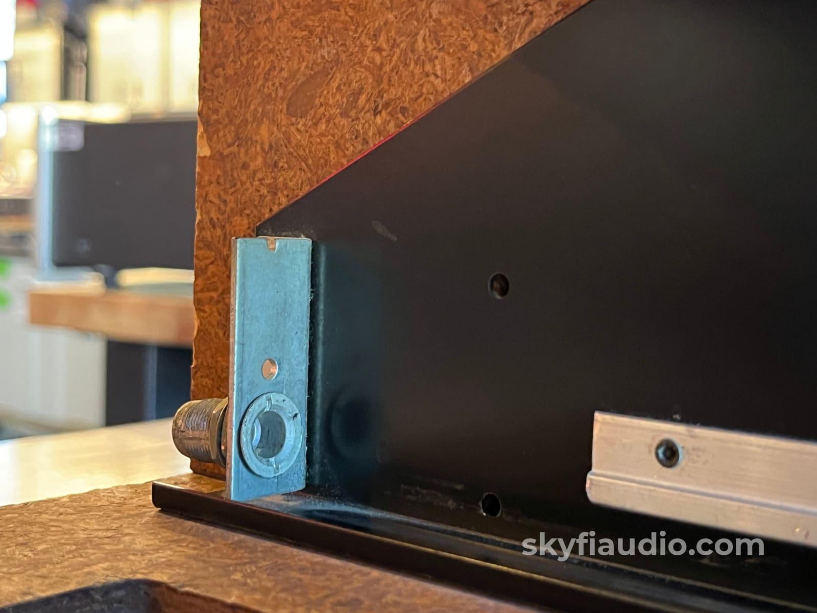 McIntosh Tribute L12 Wood Veneer Cabinet Slant Feet w/ 10’’ or 12’’ Adjustable Panlocs Accessory