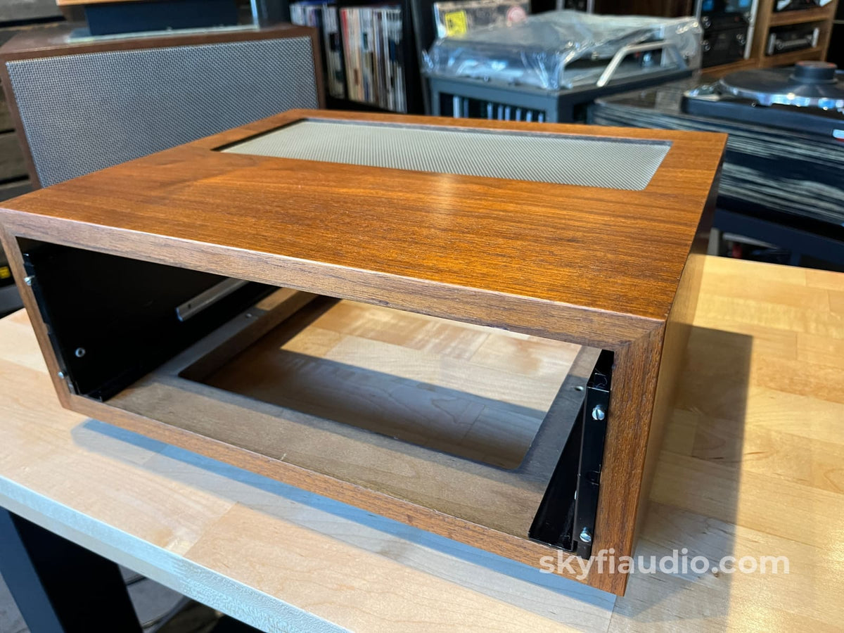 L12R Slant Foot Cabinet w/ Adjustable 10’’/12’’ Panlocs (Accepts Early Panloc Trays) - Accessory
