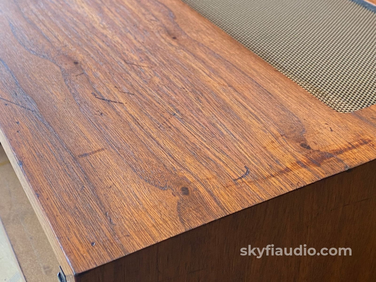 Mcintosh L21 Wood Veneer Cabinet - Slant Feet W/ 13.5 Panlocs For Mc2105 Rustic Patina Oil Finish