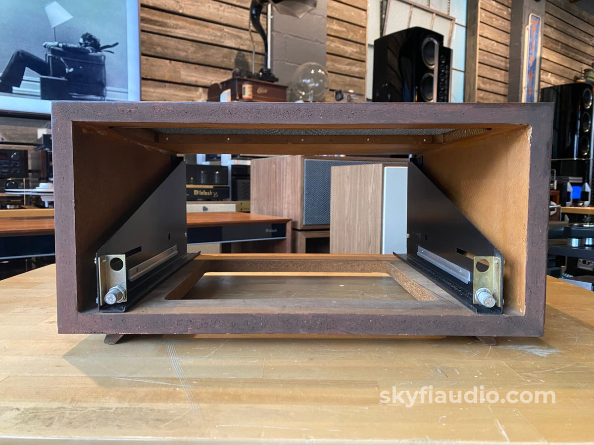 Mcintosh L21 Wood Veneer Cabinet - Slant Feet W/ 13.5 Panlocs For Mc2105 Rustic Patina Oil Finish
