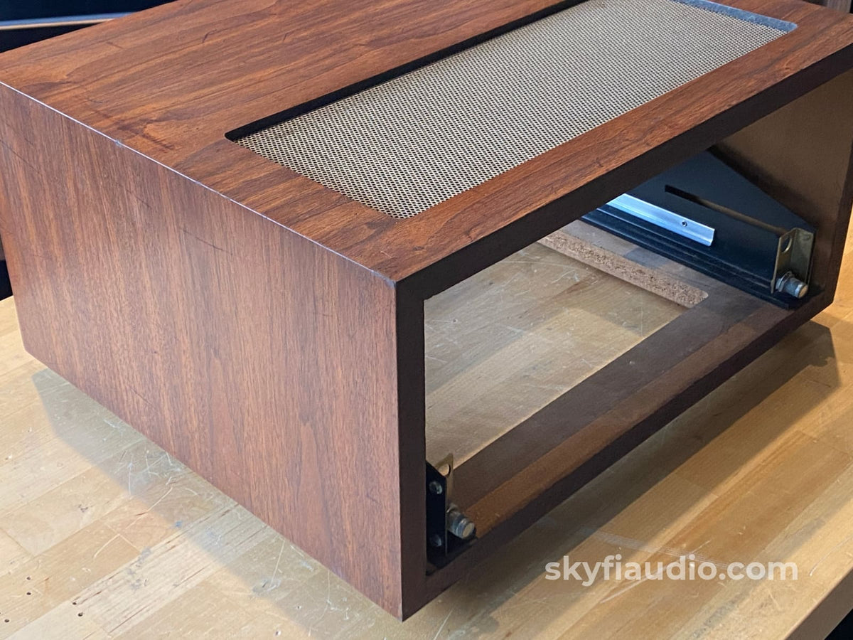 Mcintosh L21 Wood Veneer Cabinet - Slant Feet W/ 13.5 Panlocs For Mc2105 Rustic Patina Oil Finish