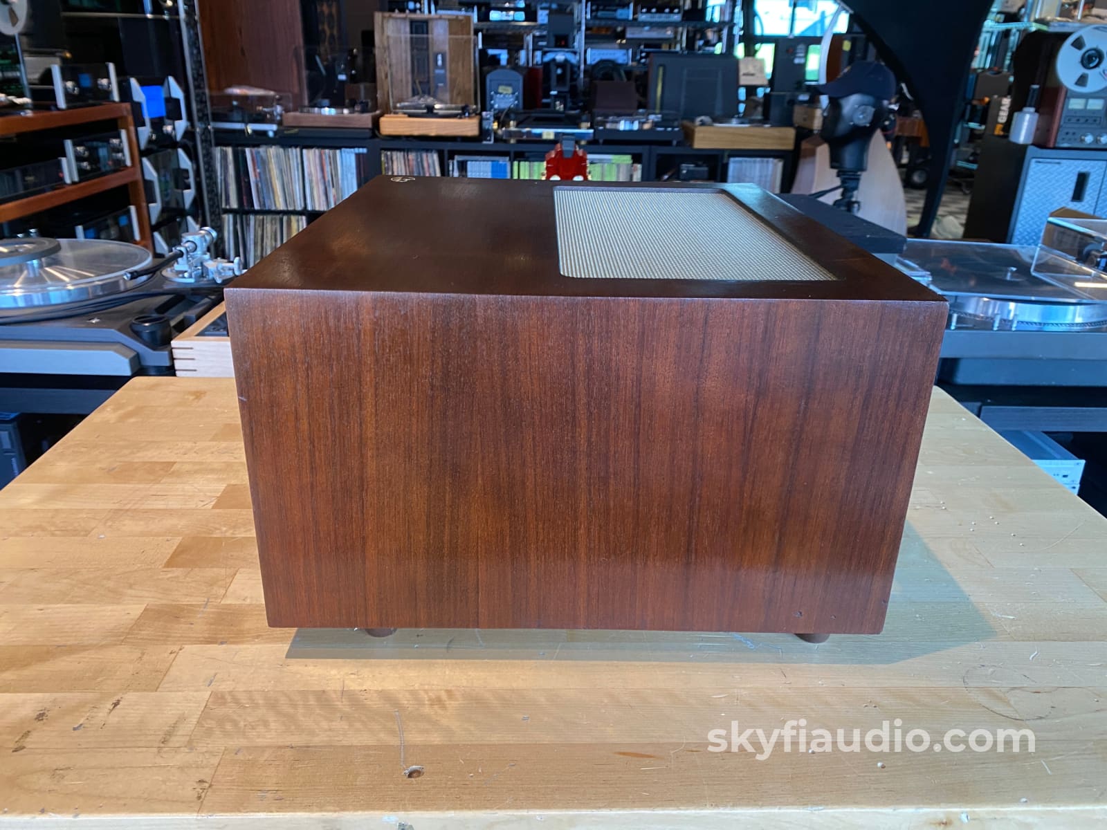 Mcintosh L54 Wood Cabinet For Large Amplifiers - No Panlocs Accessory