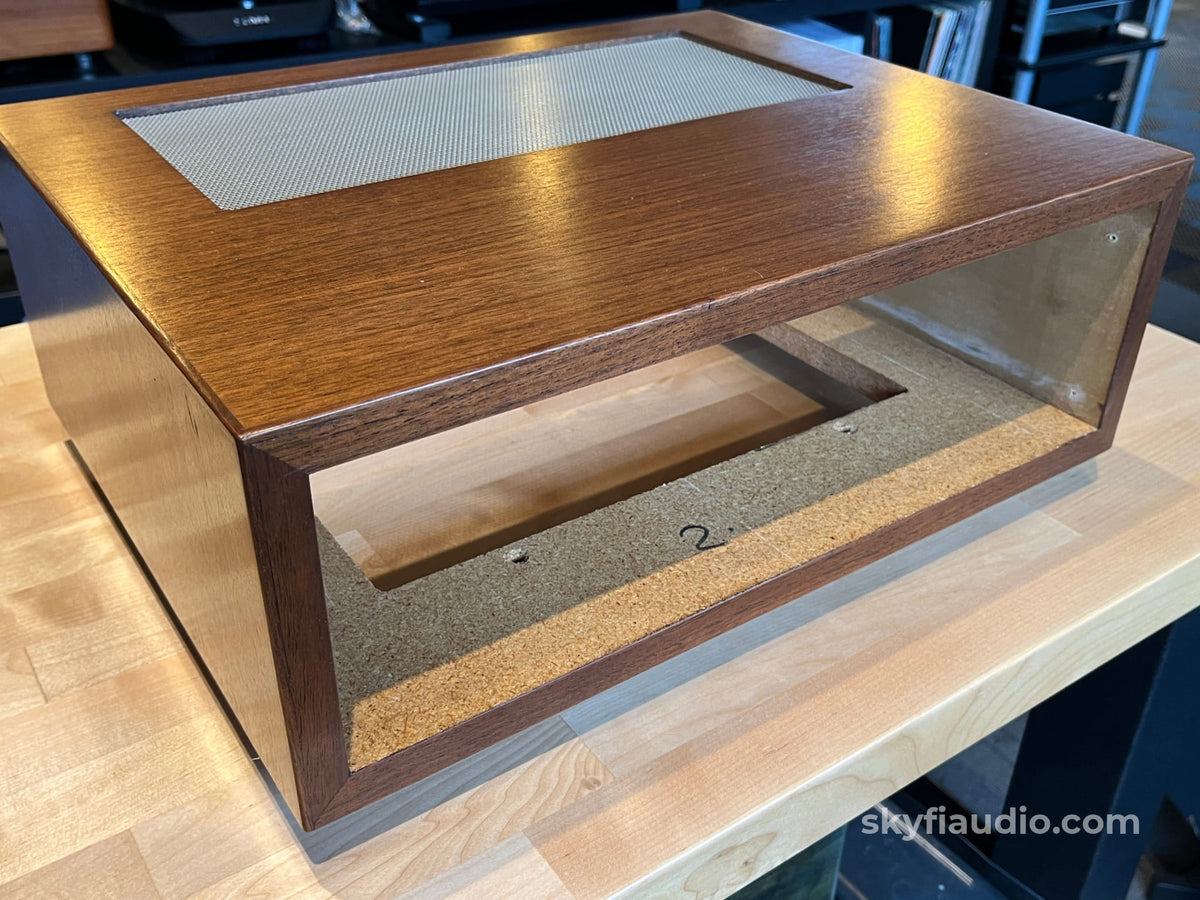 McIntosh L72 Cabinet - Fits Modern McIntosh Components - Accessory