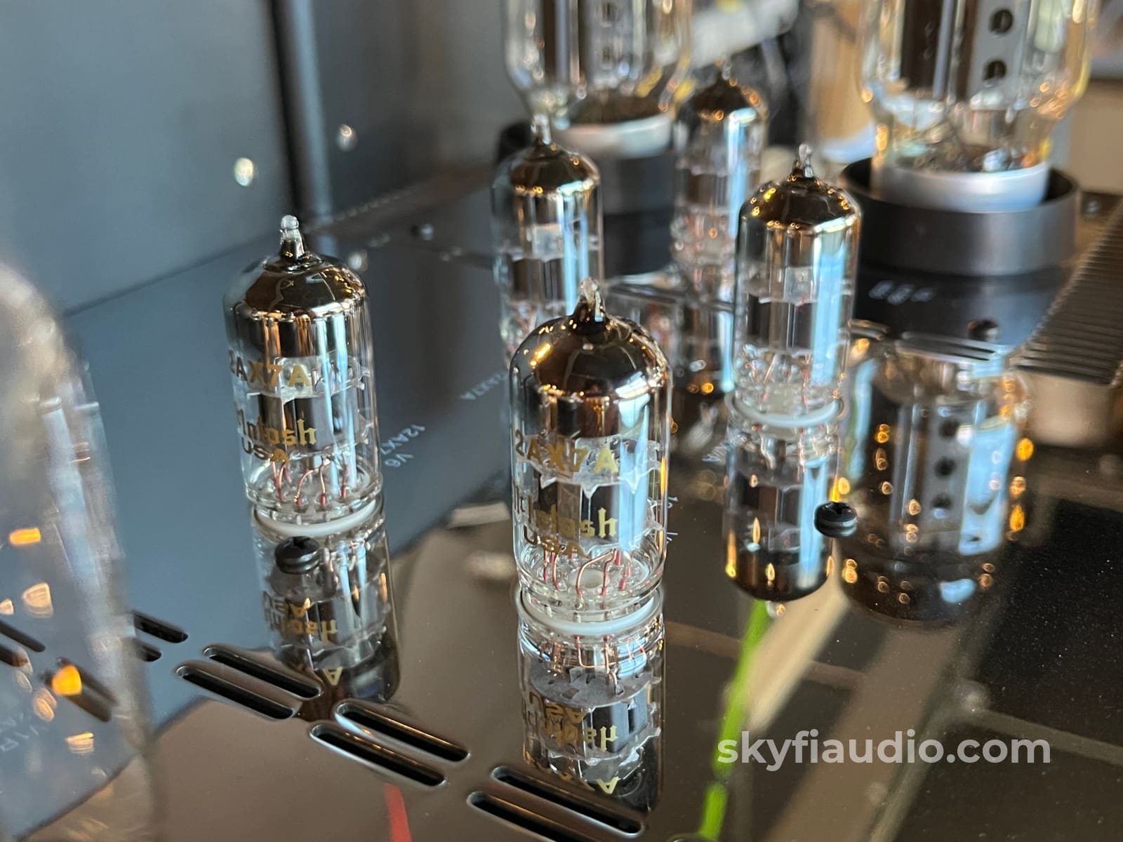 McIntosh MC2275 Tube Integrated Amplifier - Rare - Excellent condition Integrated Amplifier