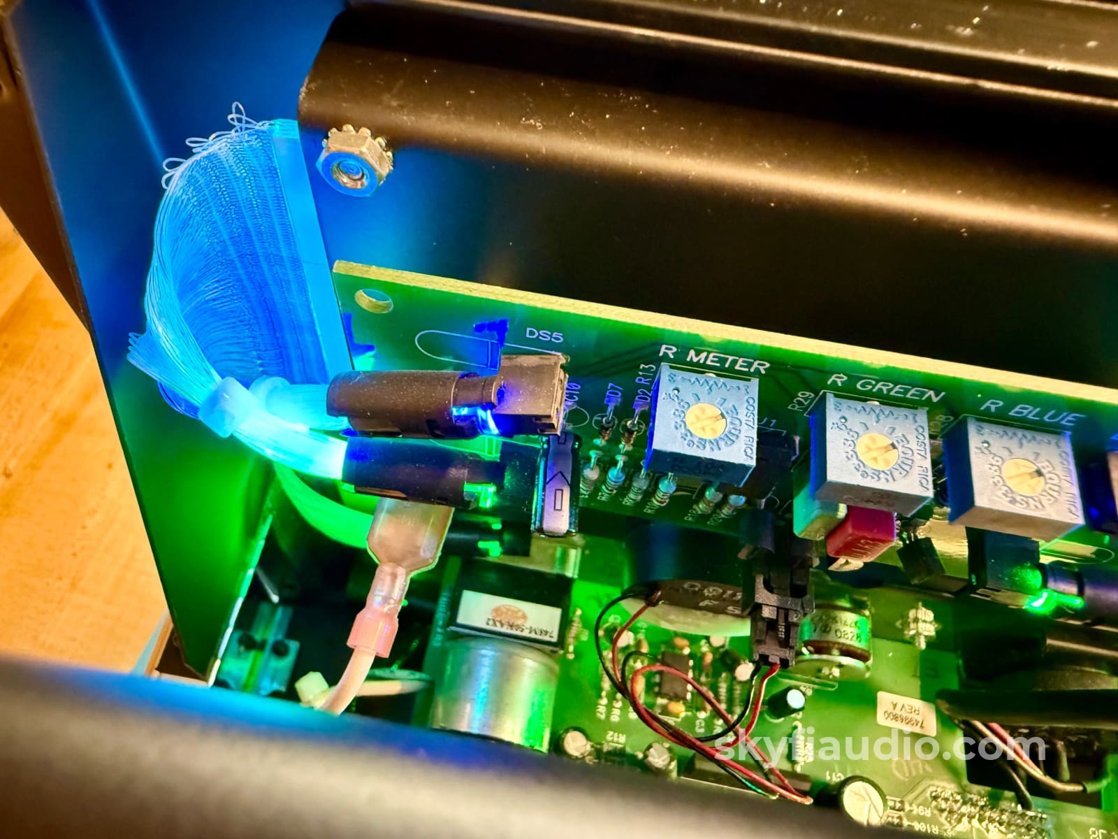 McIntosh MC2275 Tube Integrated Amplifier - Excellent Condition Collectors Set - Super Rare Integrated Amplifier