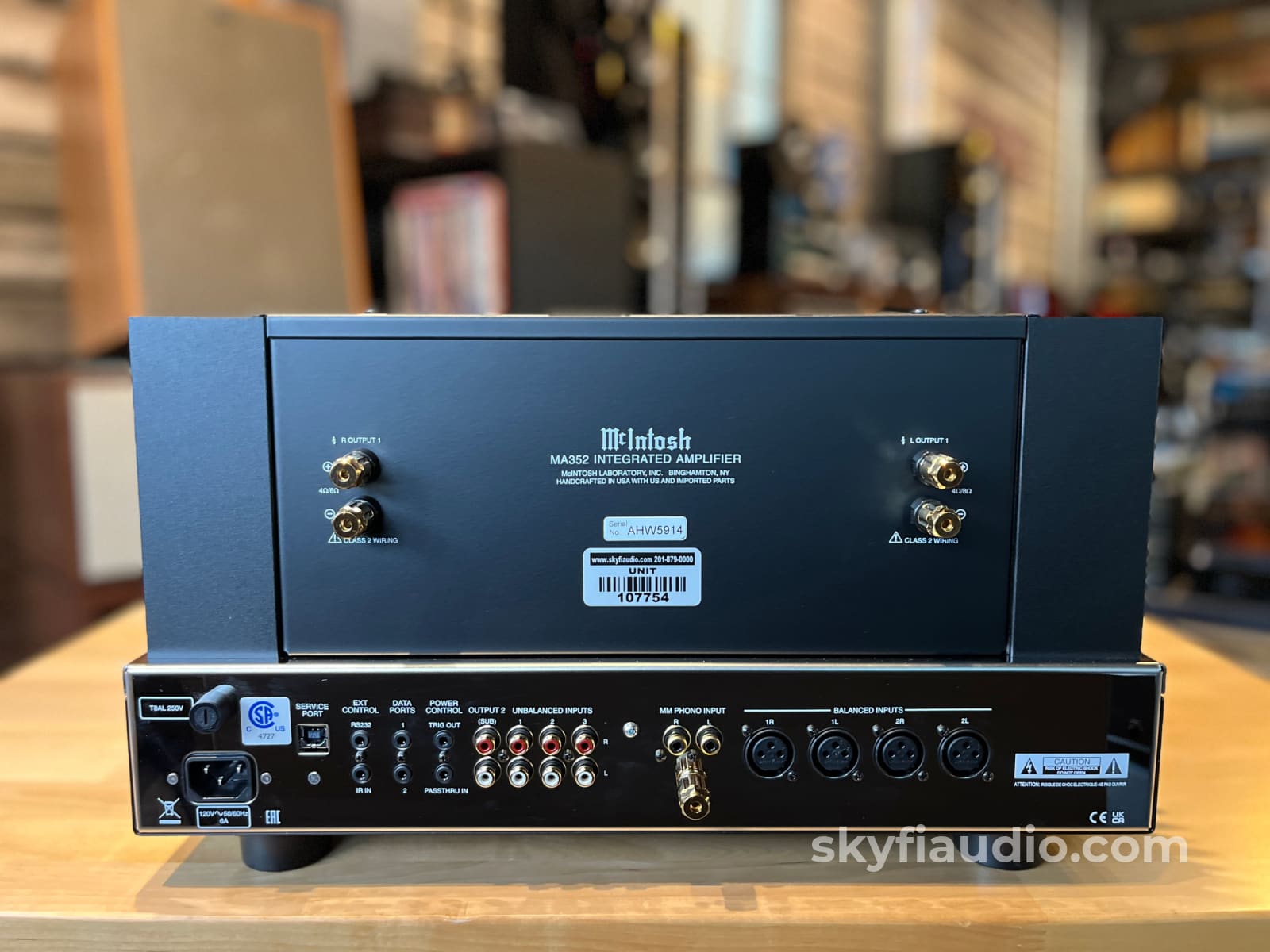 McIntosh MA352 Hybrid Drive Integrated Amplifier - Pre-Loved - Integrated Amplifier