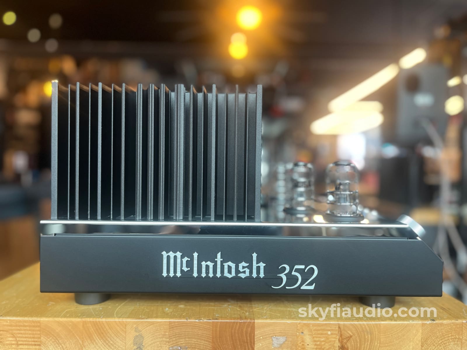 Mcintosh Ma352 Integrated Amplifier - Like New