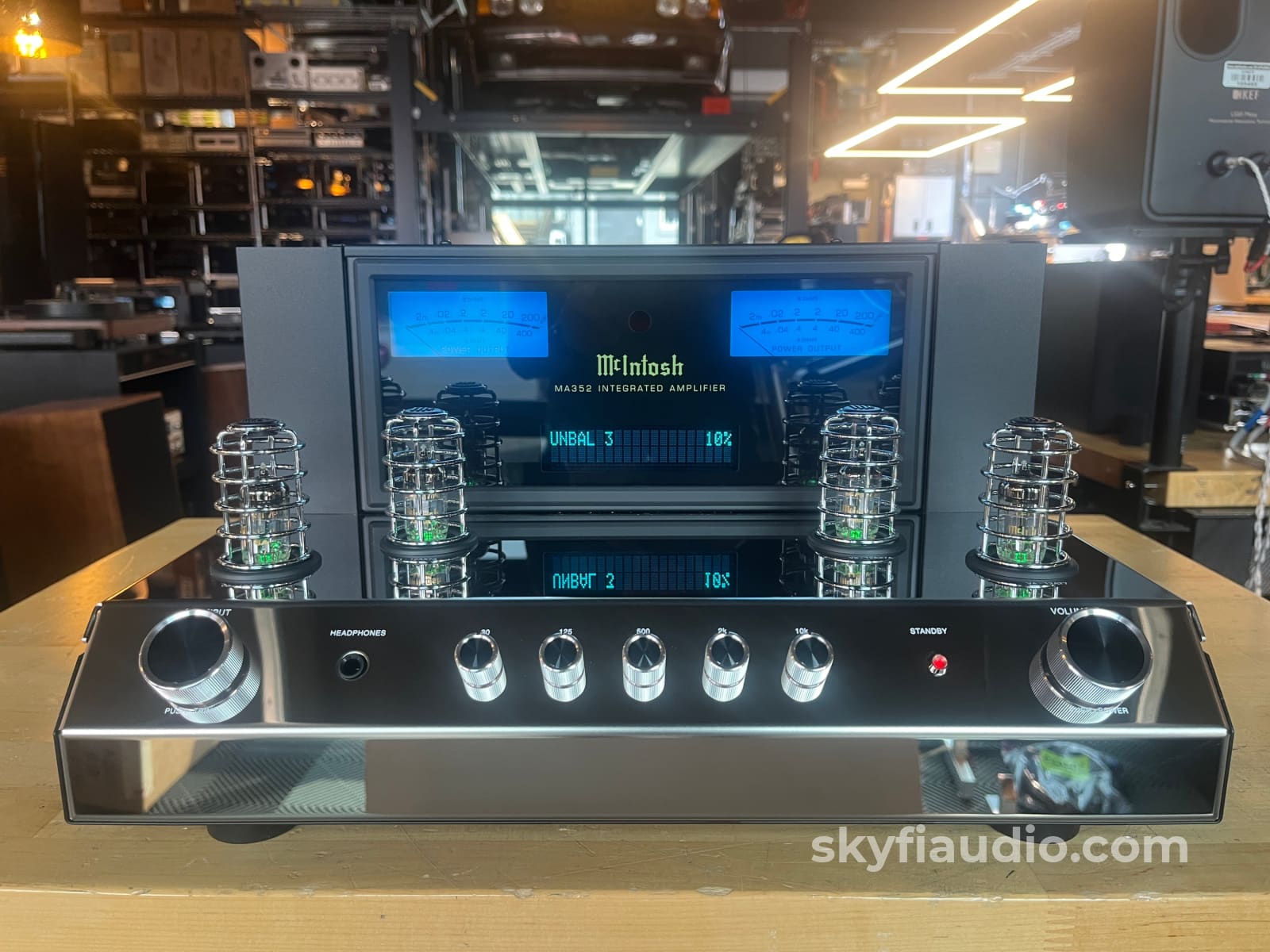 Mcintosh Ma352 Integrated Amplifier - Like New