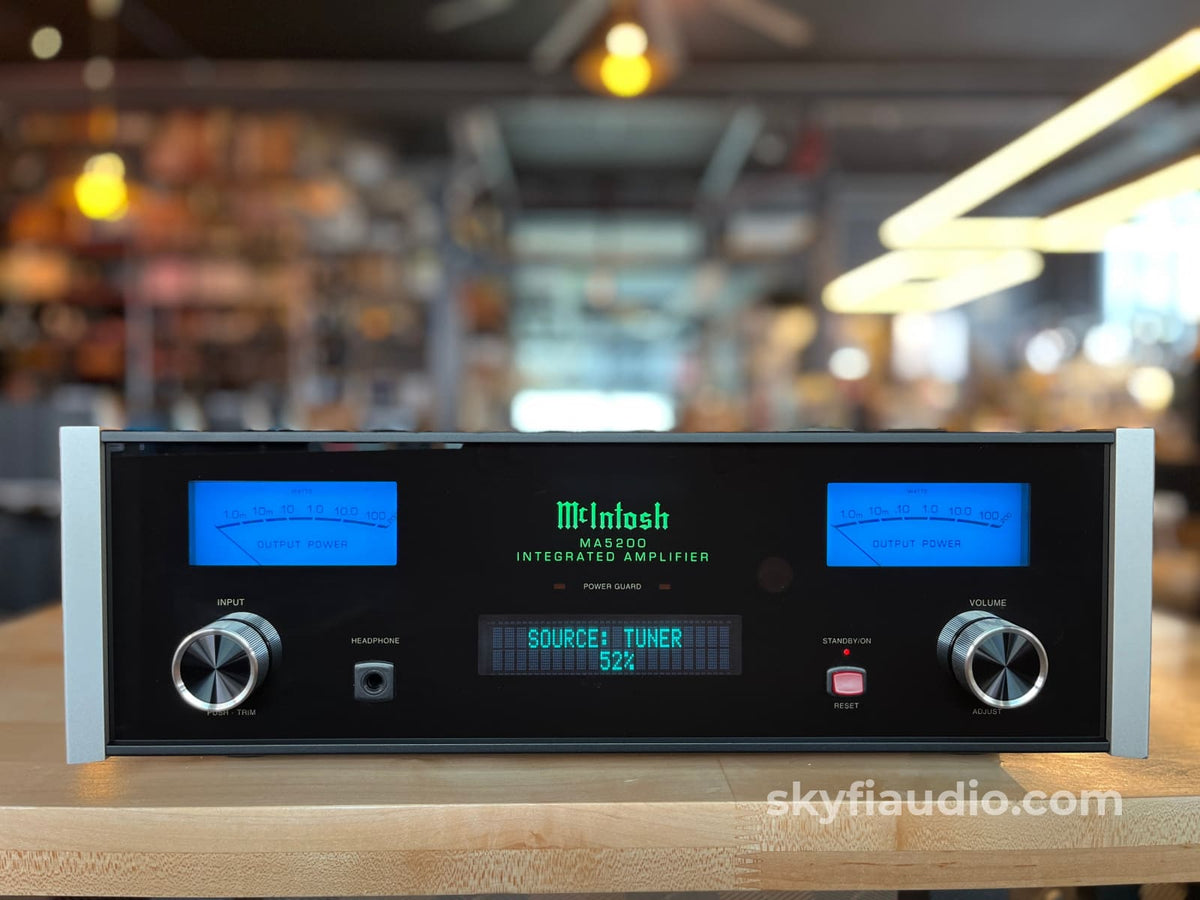McIntosh MA5200 Solid State Integrated Amplifier - Pre-Loved - Integrated Amplifier