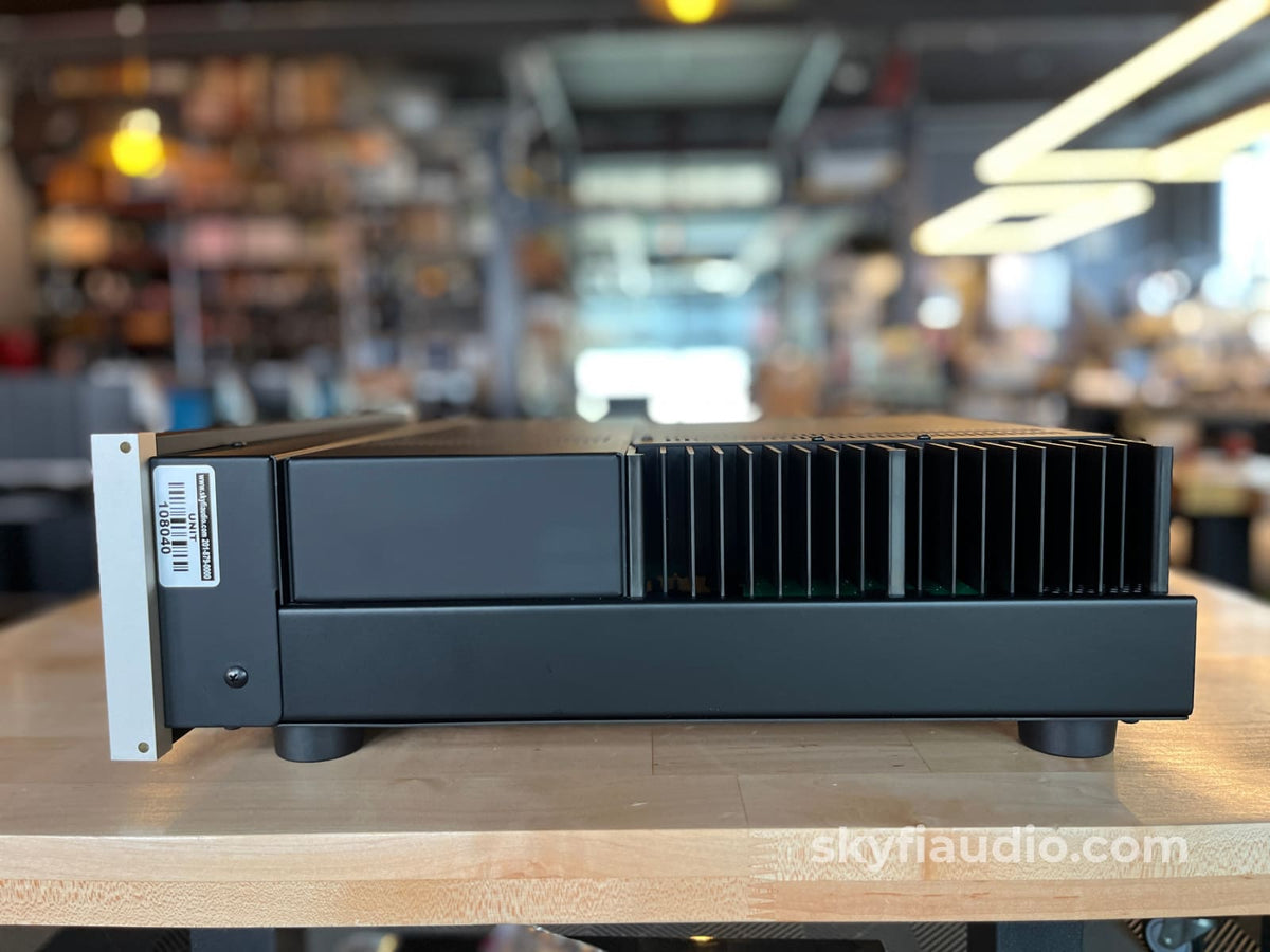 McIntosh MA5200 Solid State Integrated Amplifier - Pre-Loved - Integrated Amplifier