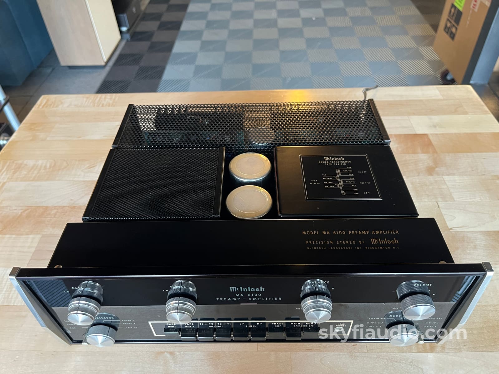 McIntosh MA6100 Integrated Amplifier - Serviced / Single Owner Integrated Amplifier