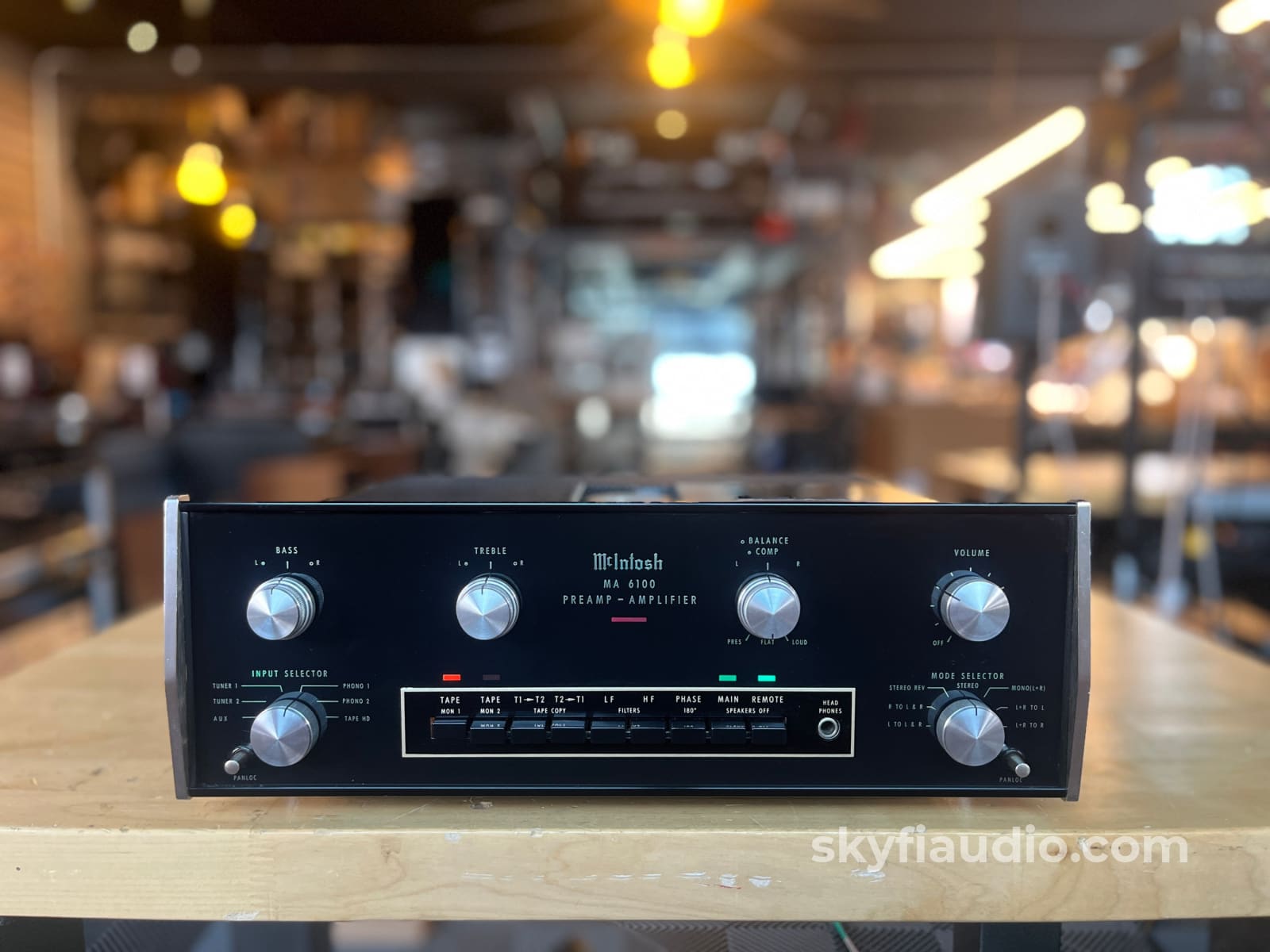 Mcintosh Ma6100 Vintage Integrated Amplifier- Serviced Integrated Amplifier