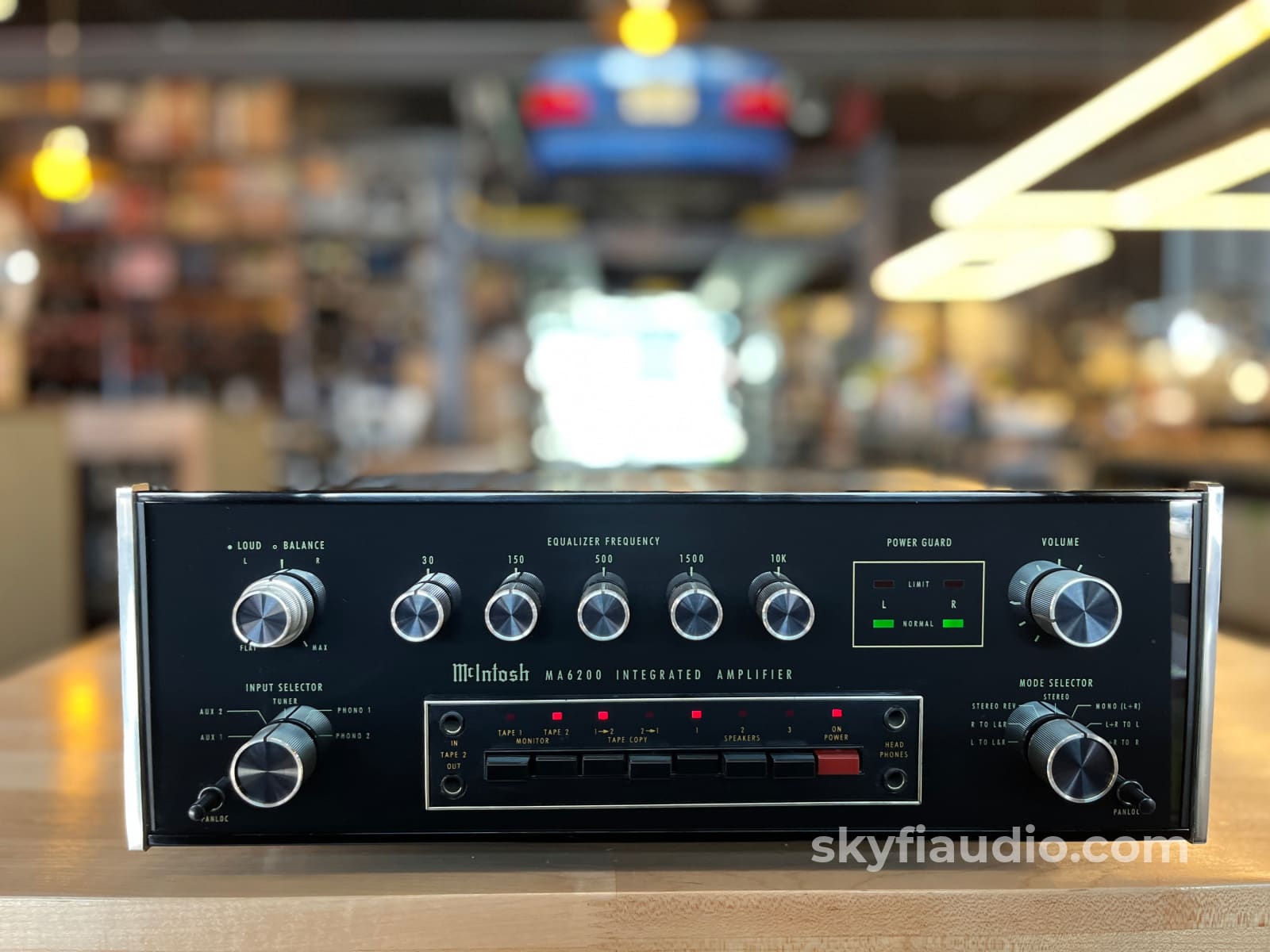 McIntosh MA6200 Vintage Integrated Amp - Serviced - Integrated Amplifier