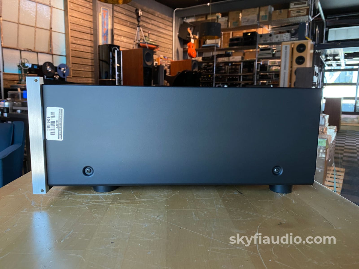 Mcintosh Ma6300 Integrated Amplifier - All Analog With Phono Input