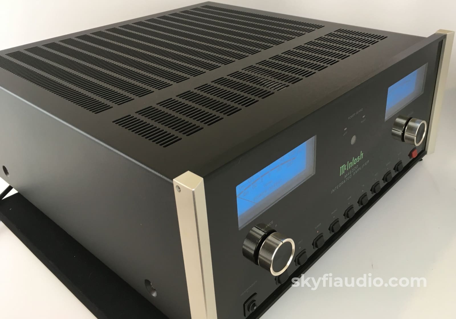 McIntosh MA6300 Integrated Amplifier - All Analog with Phono Input