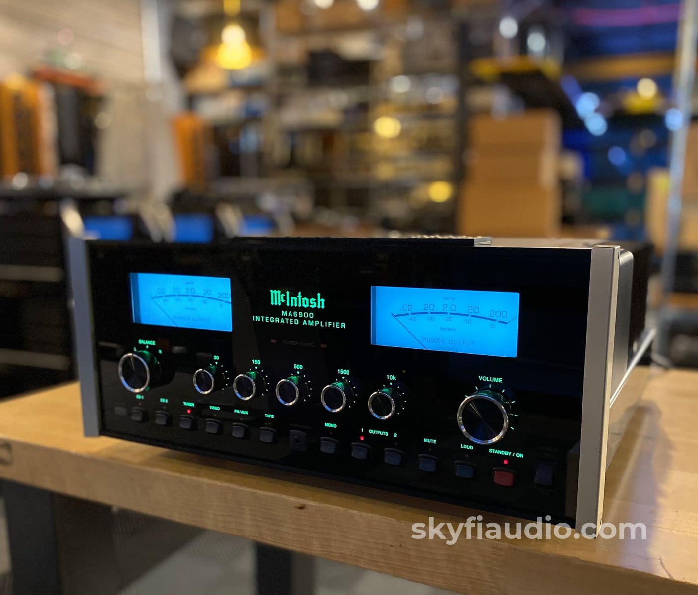 Mcintosh Ma6900 Integrated Amplifier - All Analog! Built-In Phono
