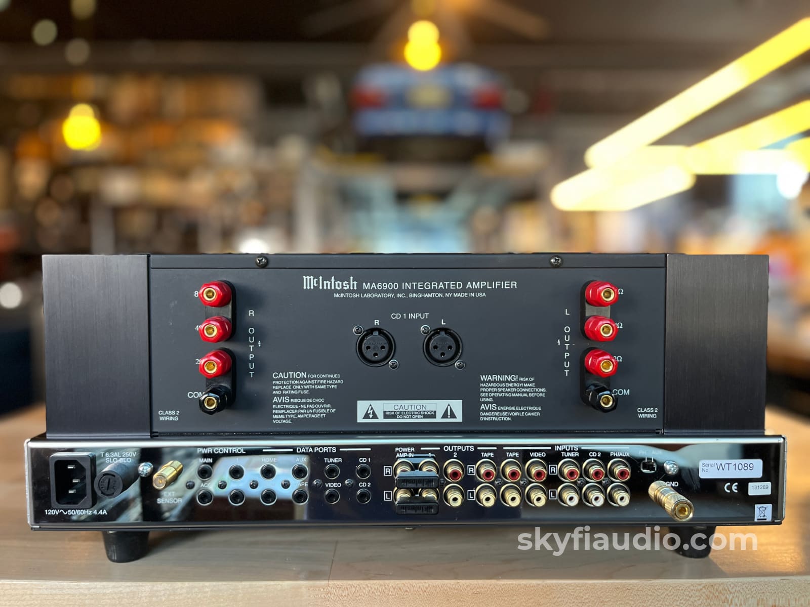 McIntosh MA6900 Integrated Amplfiier - All analog with Built-In Phono and EQ Integrated Amplifier