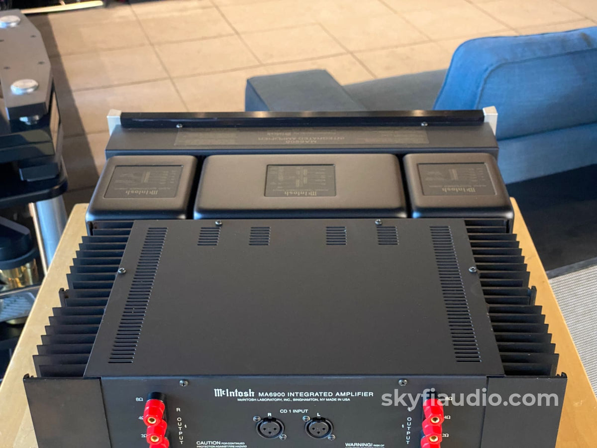 Mcintosh Ma6900 Integrated Amplifier - All Analogue With Built In Phono And Eq