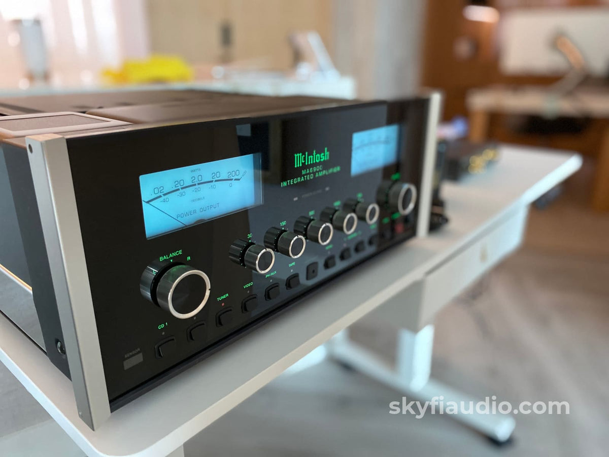 Mcintosh Ma6900 Integrated Amplifier - All Analog With Built-In Phono And Eq Serviced Integrated