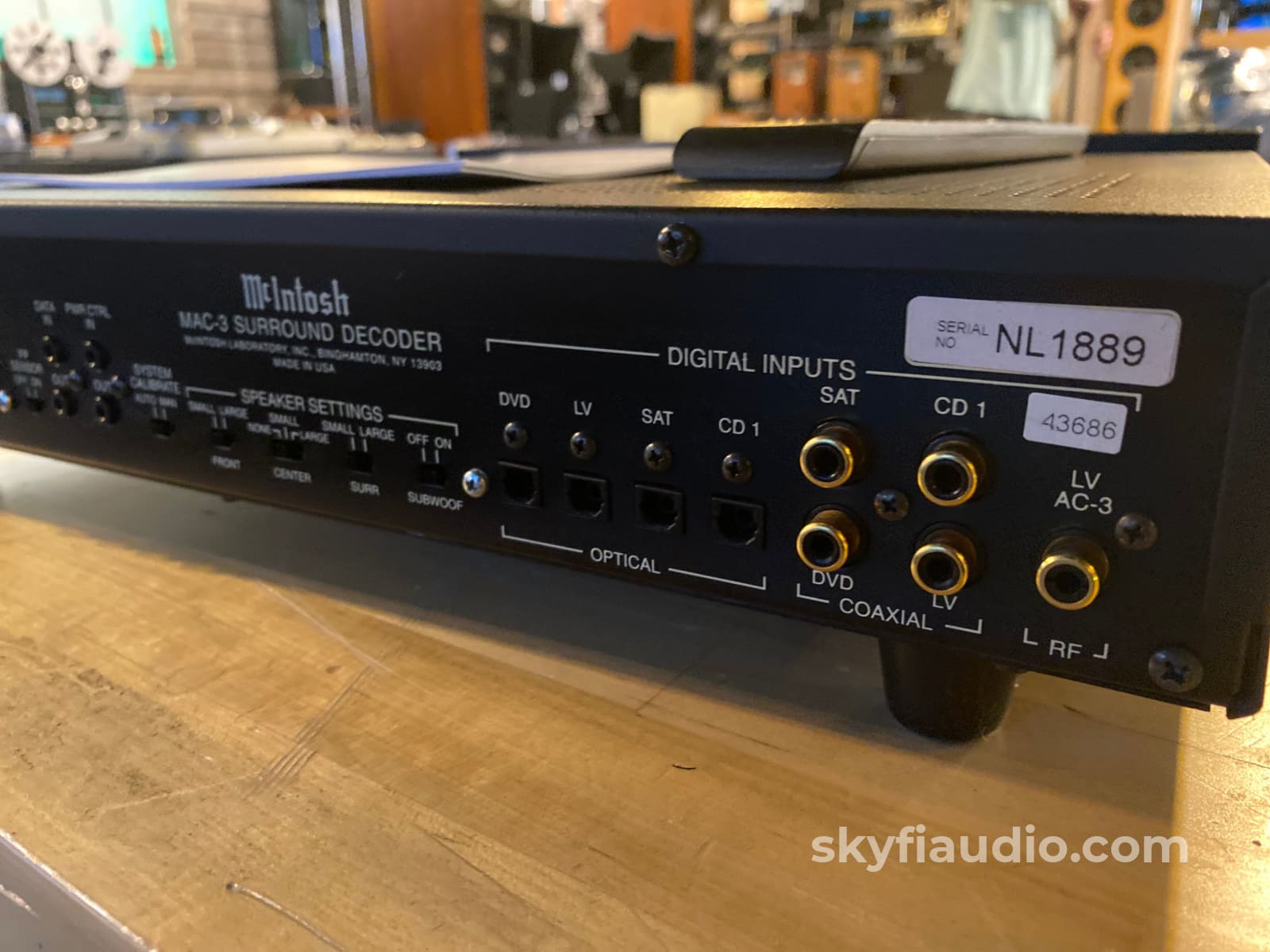 Mcintosh Mac3 Digital Preamp / Surround Decoder Ac-3 Processor