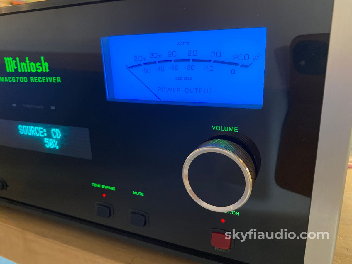 Mcintosh Ma6700 Solid State Receiver With Hd Fm/Am Radio Dac Mm/Mm Phono Integrated Amplifier