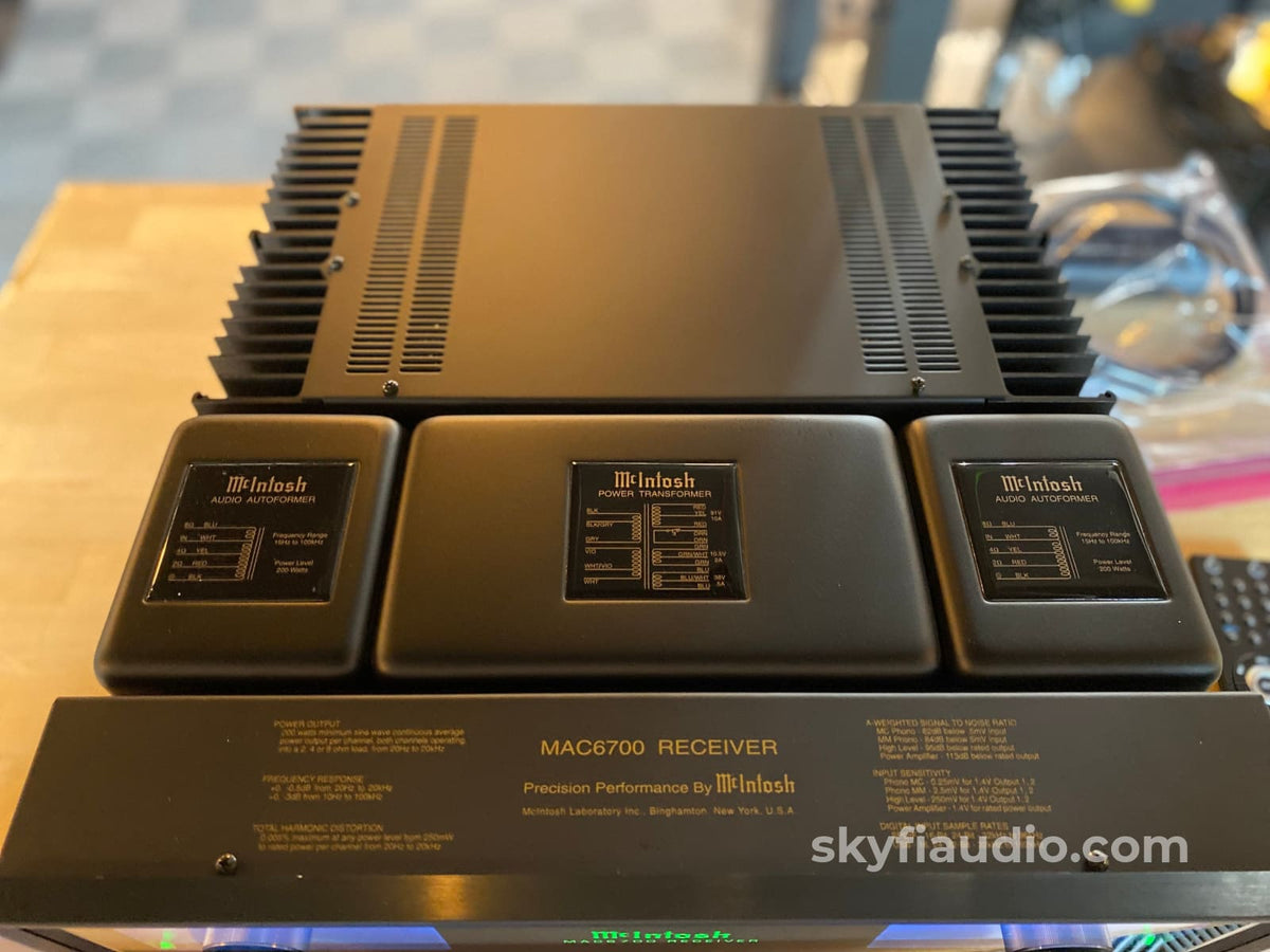 Mcintosh Ma6700 Solid State Receiver With Hd Fm/Am Radio Dac Mm/Mm Phono Integrated Amplifier