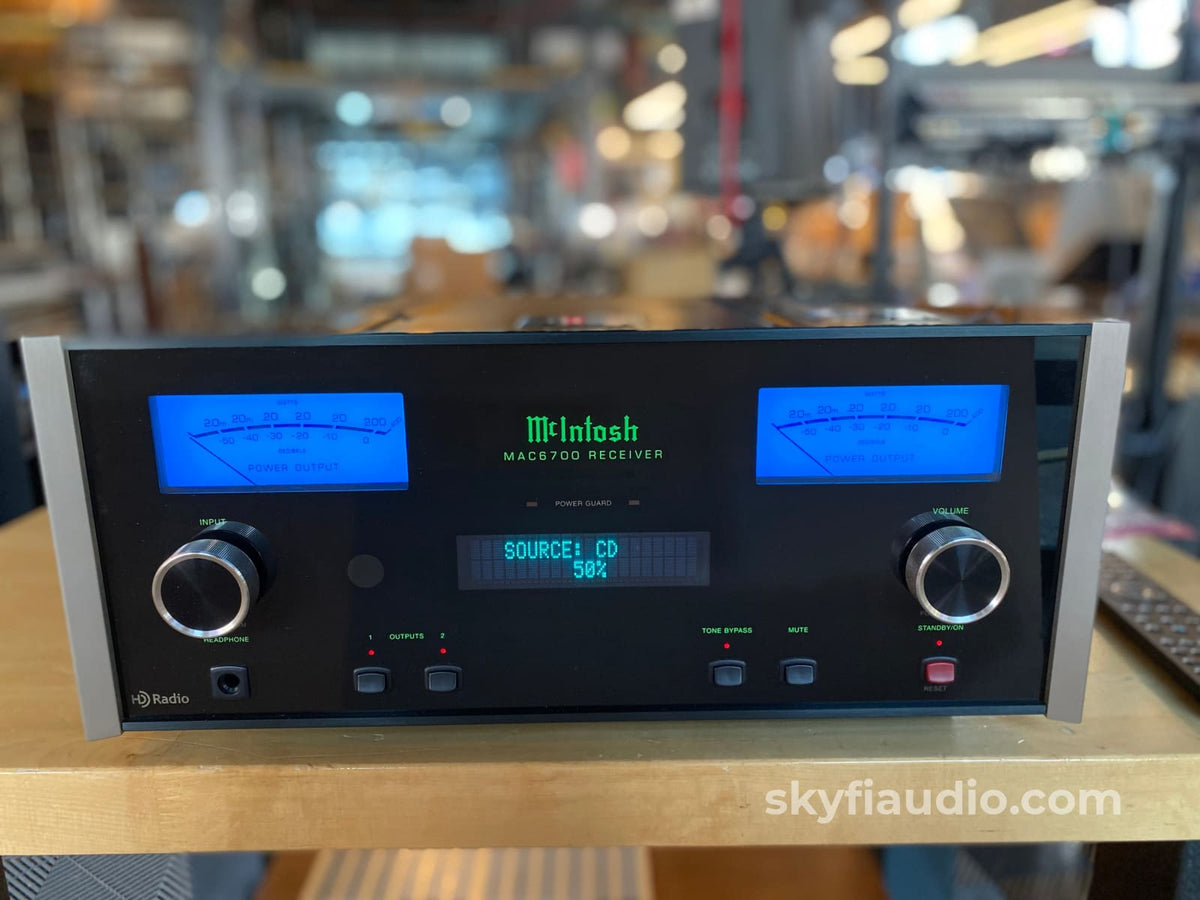 McIntosh MAC6700 Solid State Receiver with HD + FM/AM Radio, DAC, MC/M