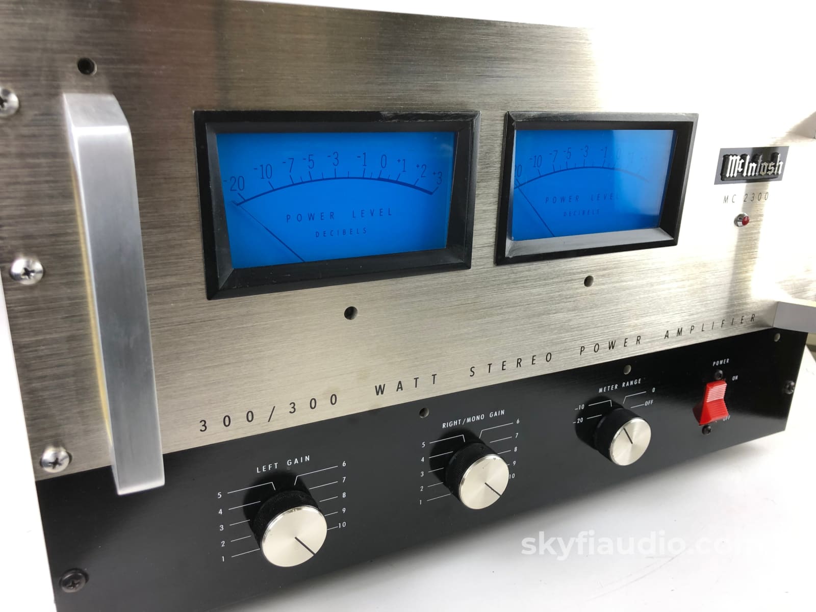 Mcintosh Mc-2300 - 300W Classic Solid State Stereo Amplifier Perfectly Restored