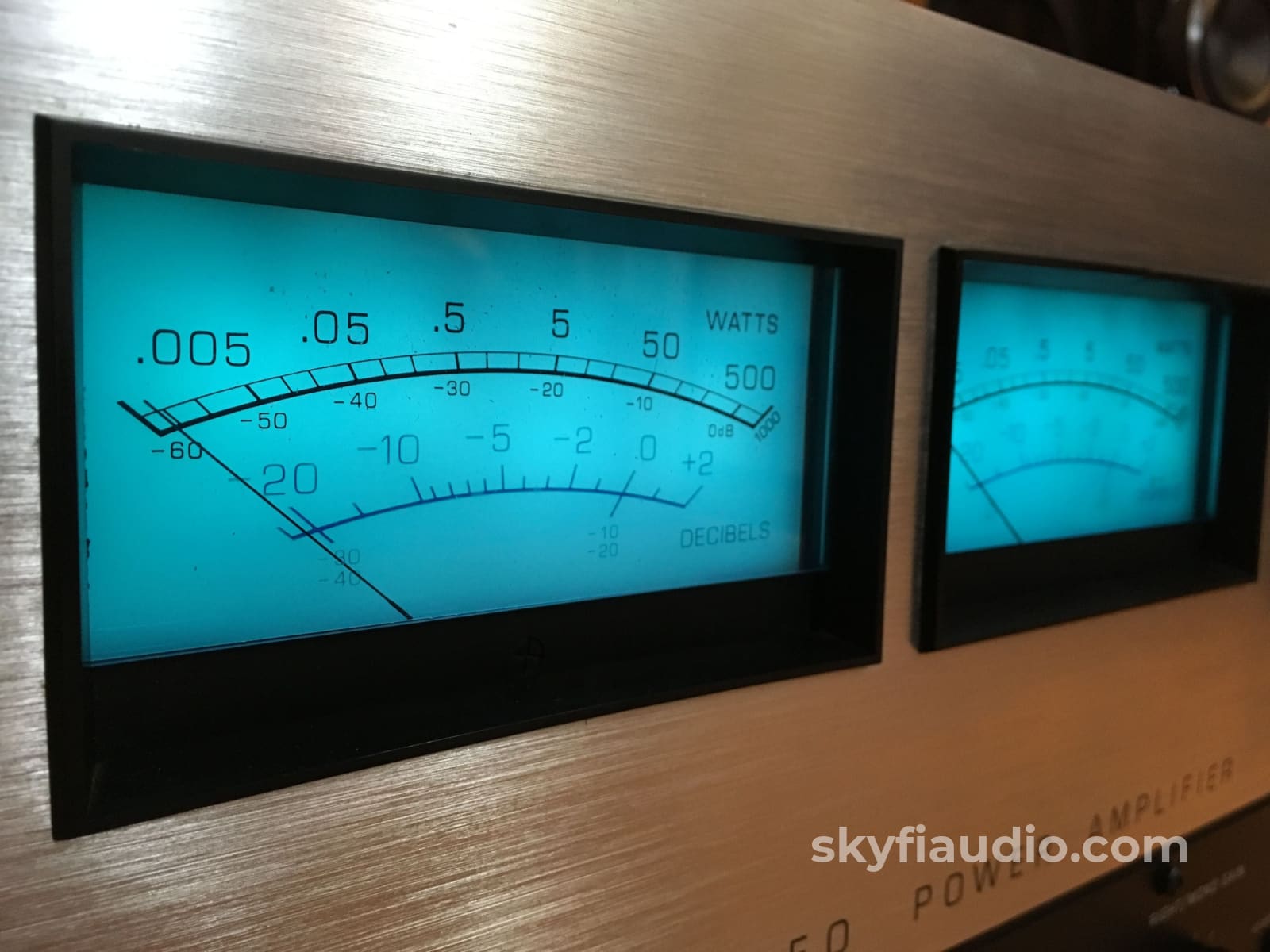 Mcintosh Mc-2500 Solid State Amplifier